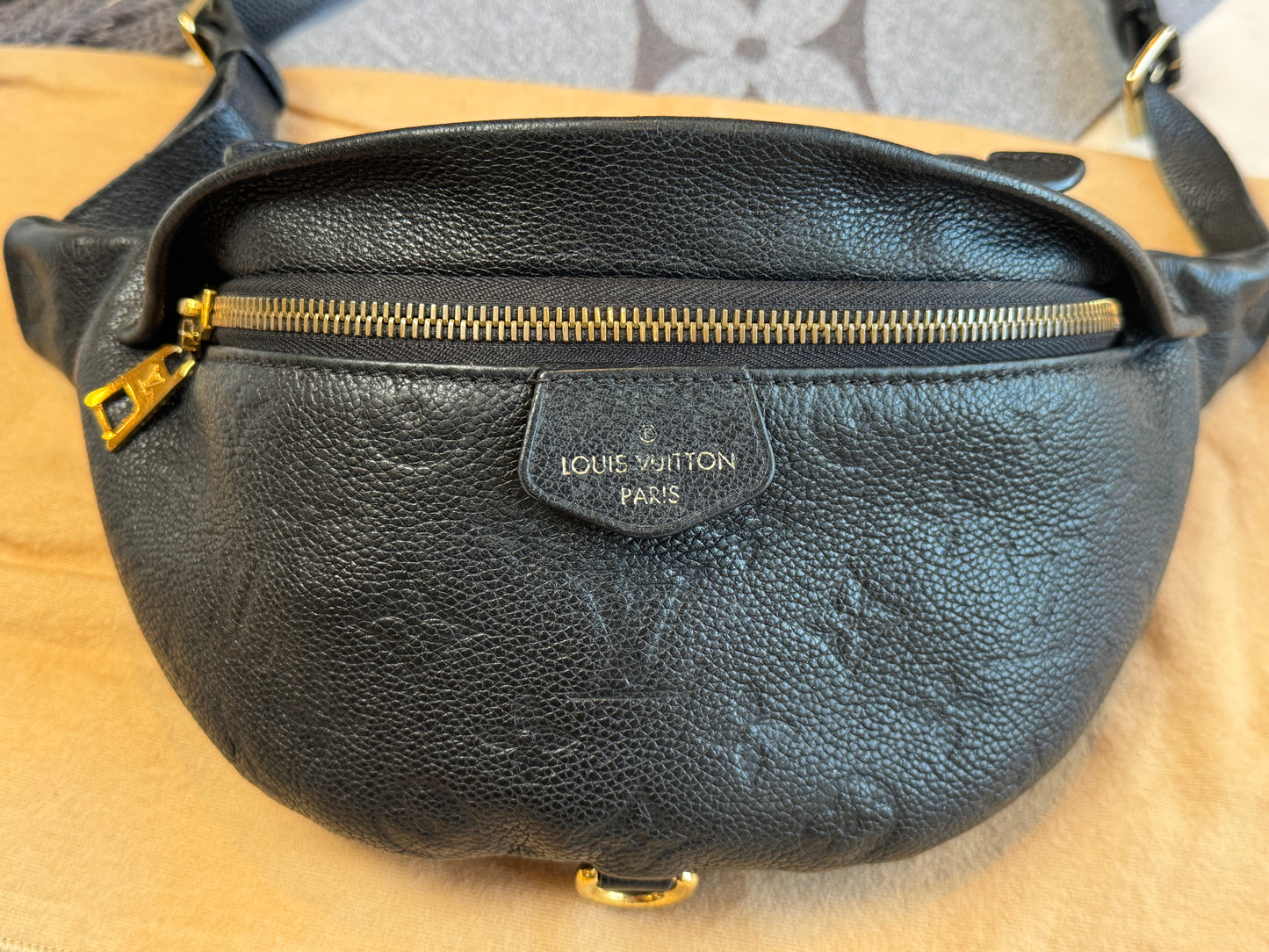 Louis Vuitton Empreinte Noir Original Bumbag