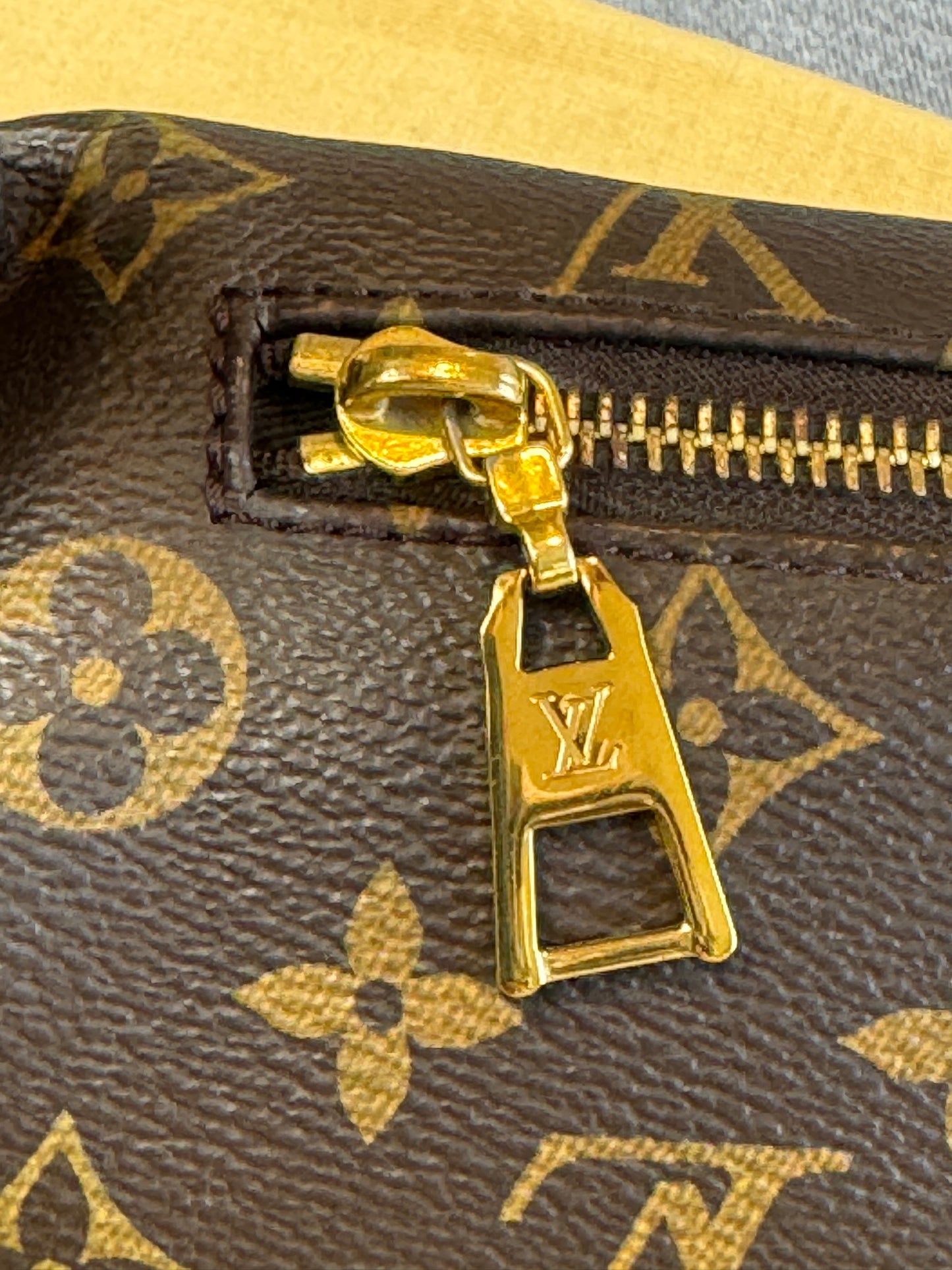 Louis Vuitton Monogram Original Bumbag