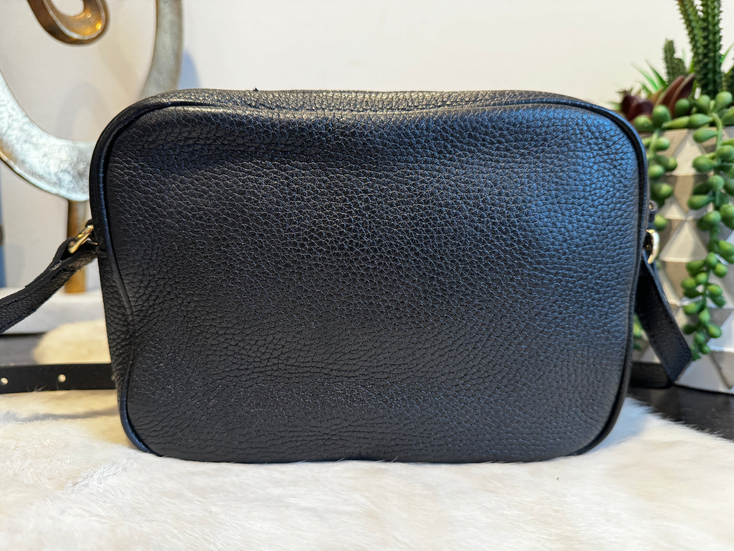 GUCCI Soho Disco Black Pebbled Camera Bag