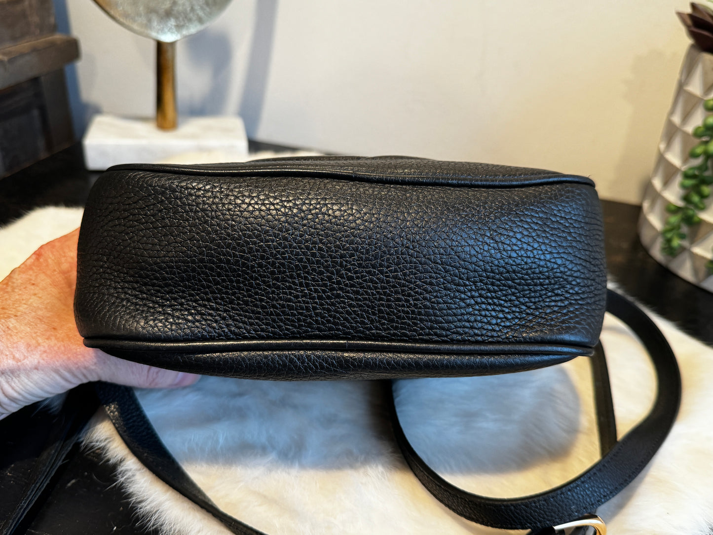 GUCCI Soho Disco Black Pebbled Camera Bag