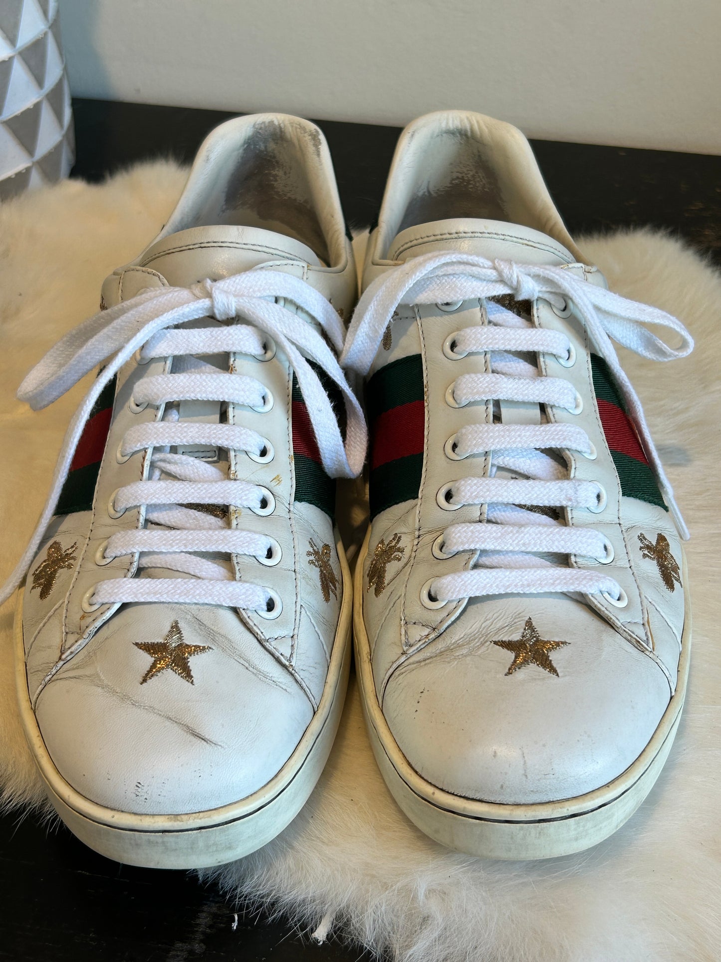 GUCCI Ace Gold Metallic Bee's Sneakers 8EU (41EU)