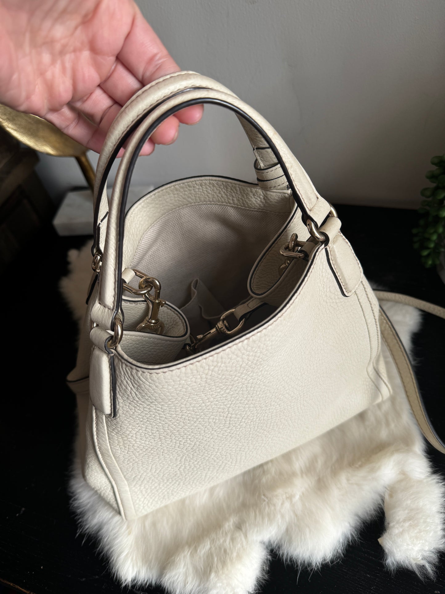 Gucci Cream Soho 2-Way Shoulder Bag