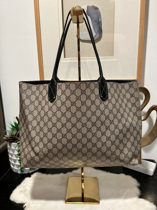 GUCCI Turnaround Supreme Canvas Reversible Tote Medium Black