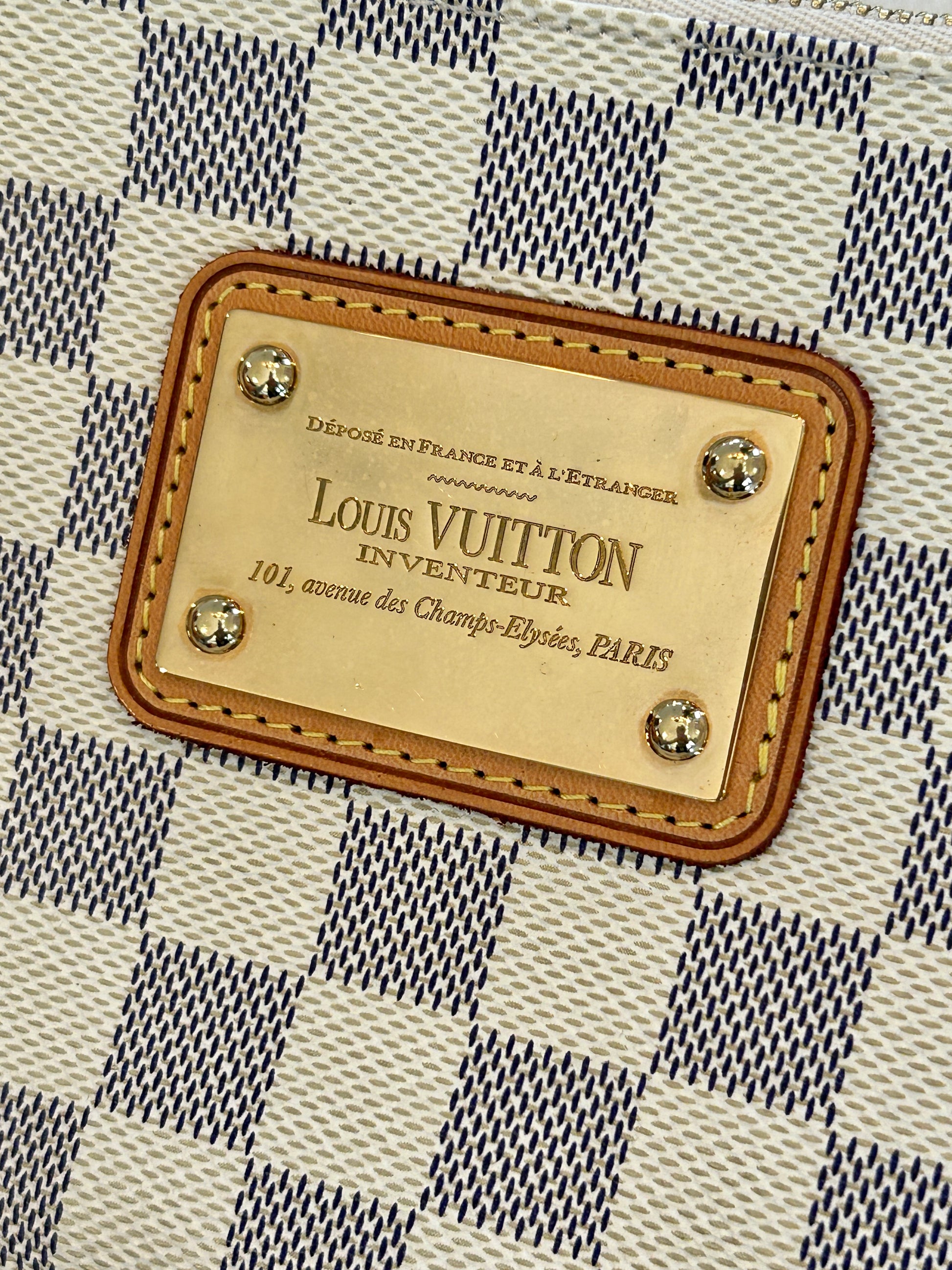 Louis Vuitton Damier Azur Pochette Eva Crossbody Bag Sophie 131lvs77 at  1stDibs  damier azur crossbody, damier azur louis vuitton crossbody, louis  vuitton damier azur crossbody