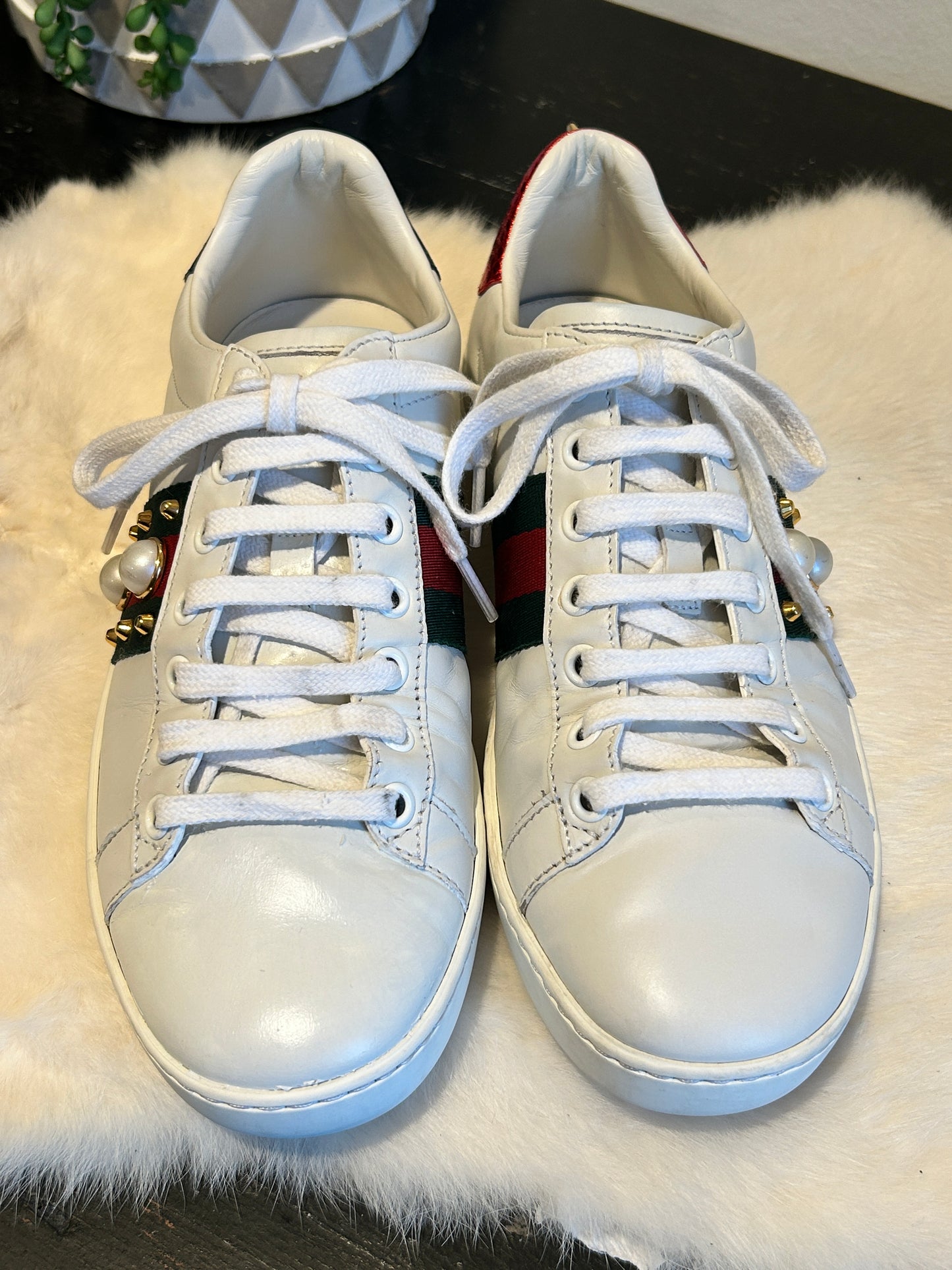 GUCCI Ace Pearls Spikes Sneakers Womens 36EU