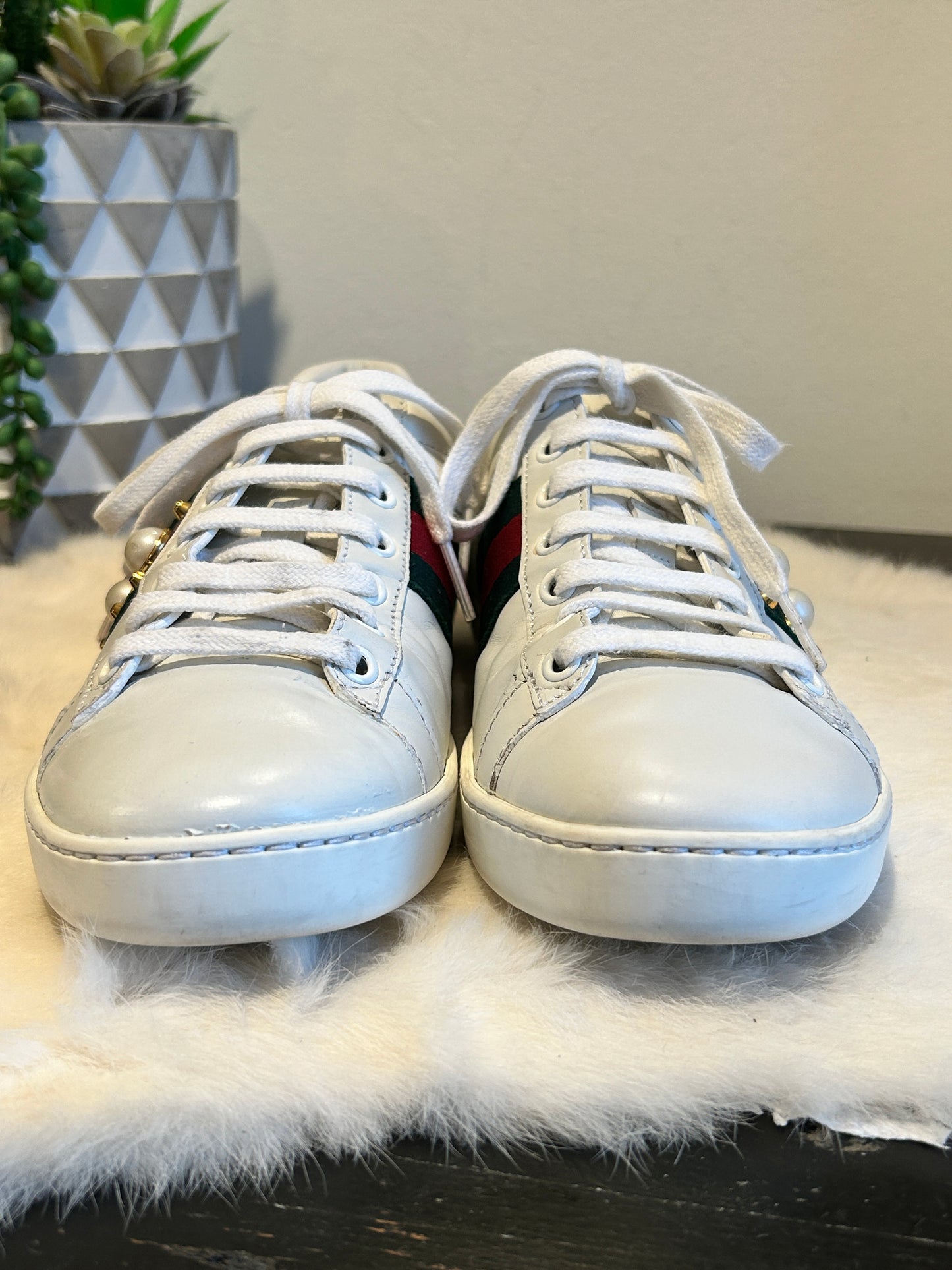 GUCCI Ace Pearls Spikes Sneakers Womens 36EU