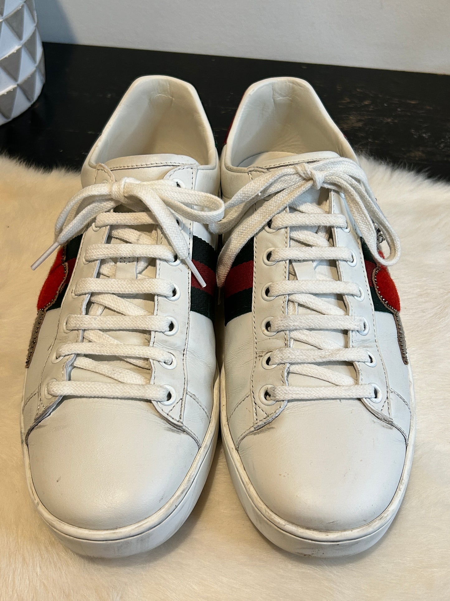 GUCCI Ace Sword Heart Women's Size 40EU