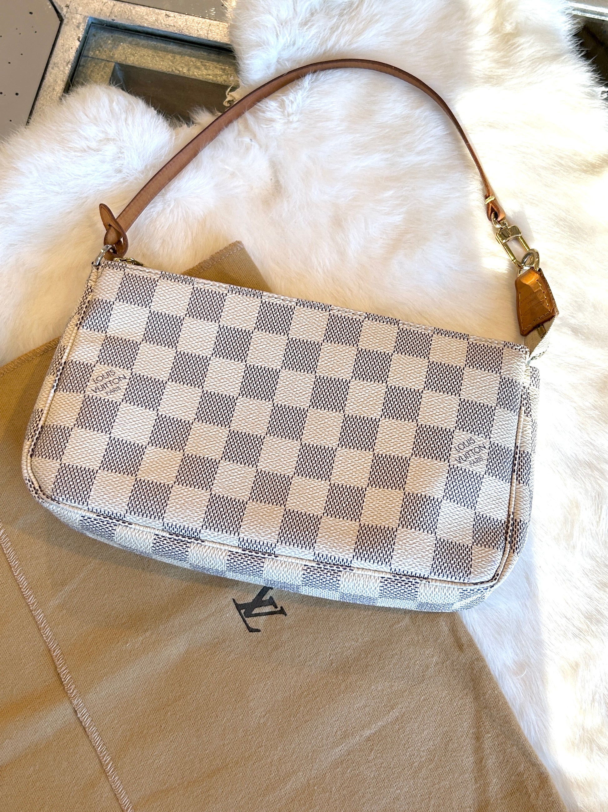 Louis Vuitton Damier Azur Accessories Pochette Bag