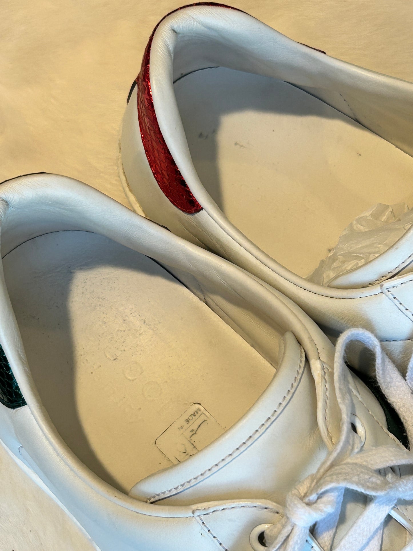 GUCCI Ace Bees Sneakers 8.5EU (41.5EU)