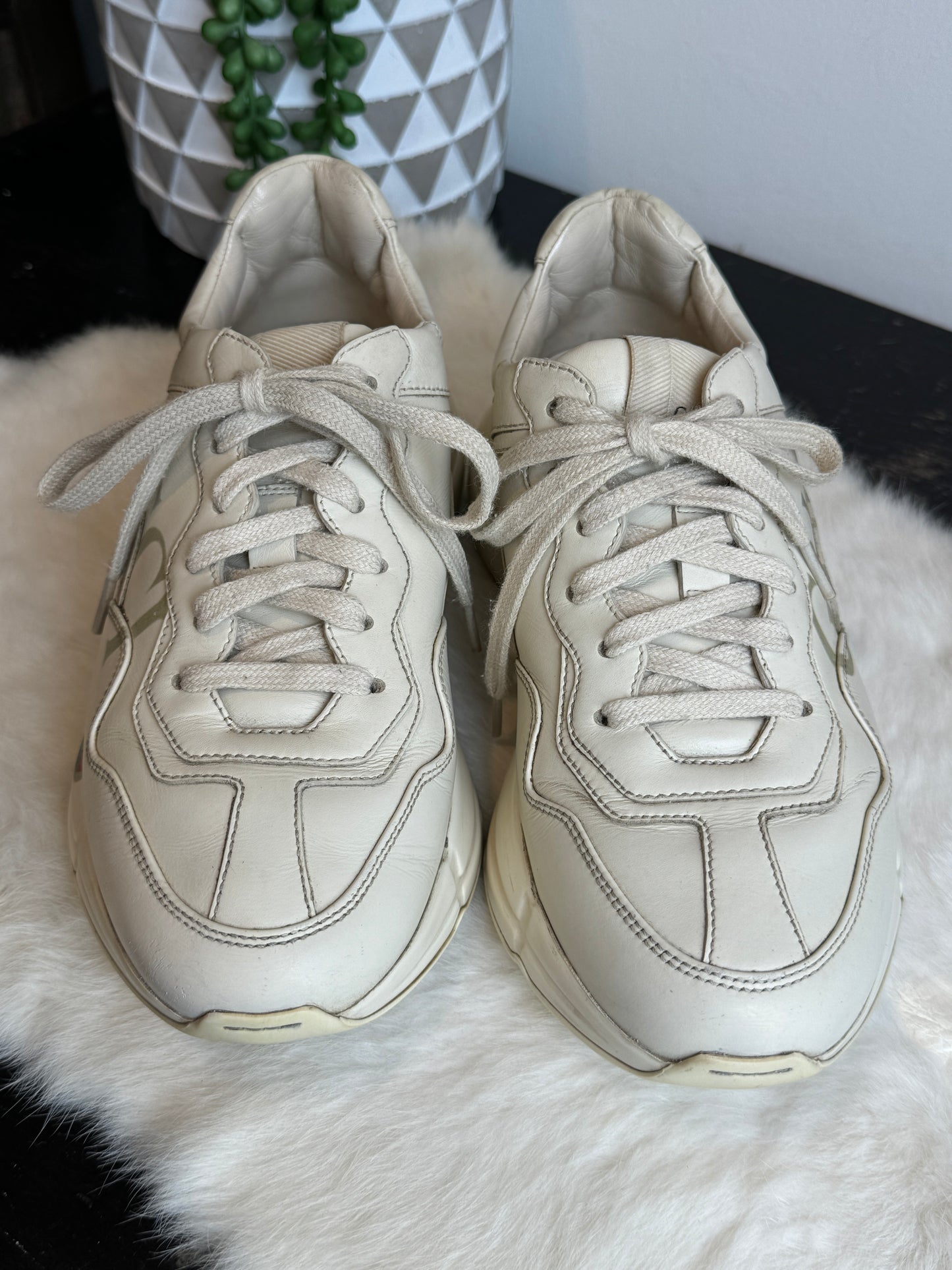 Gucci Rhyton Logo Ivory Sneakers 37EU