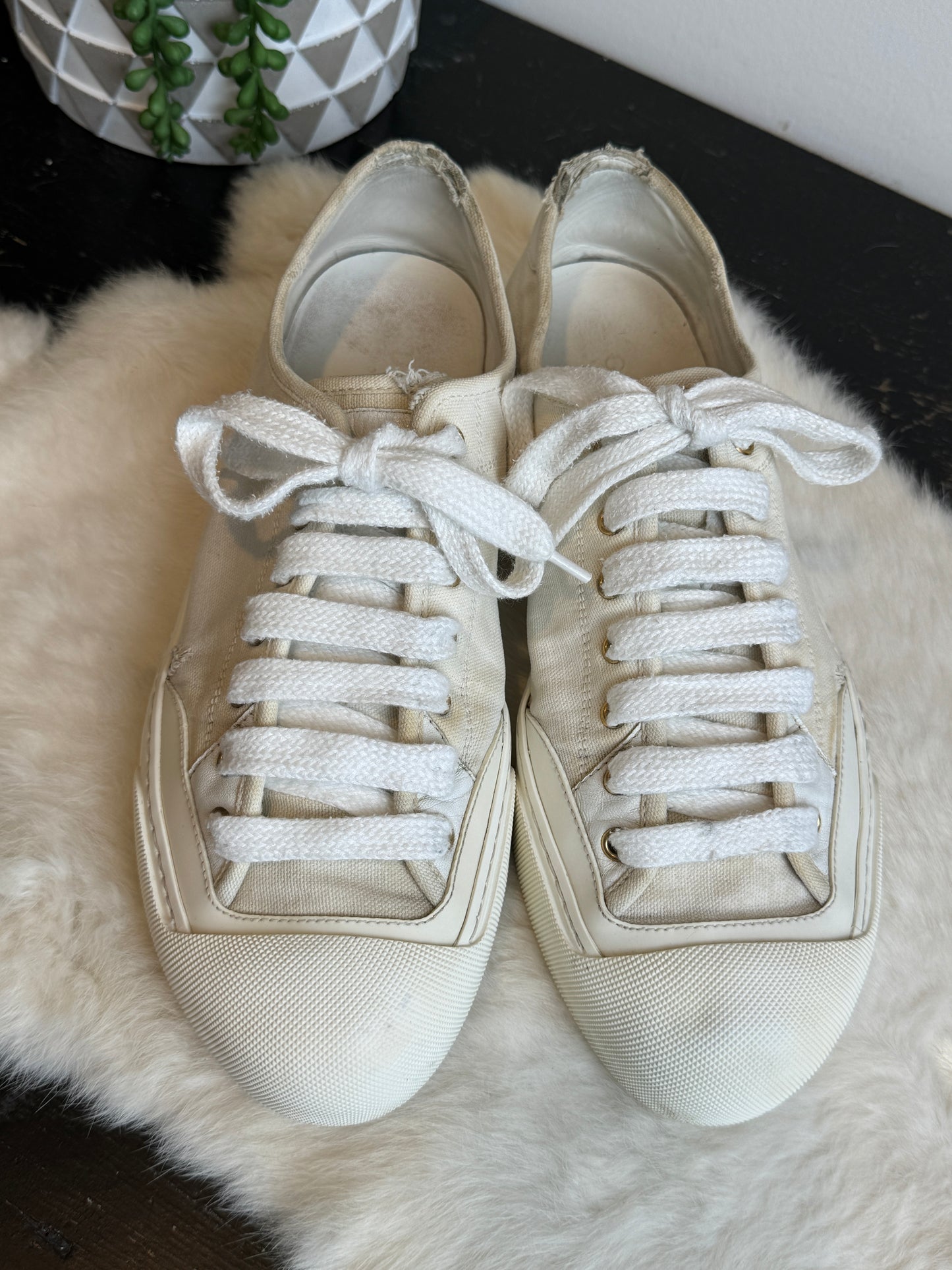 GUCCI Off White Canvas Sneakers 9EU (42EU)