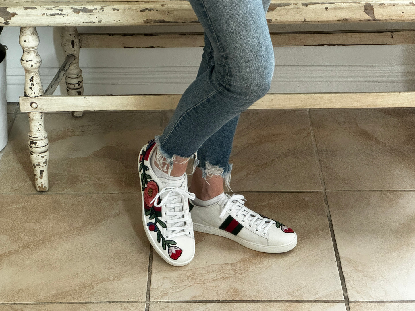 GUCCI Ace Flower Sneakers Size 40EU