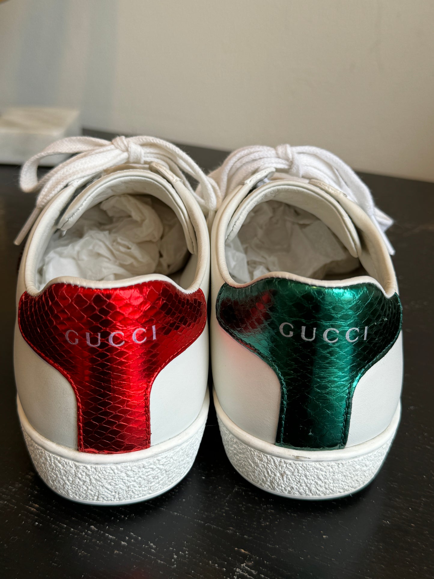 GUCCI Ace Lips Sneakers Womens 37EU