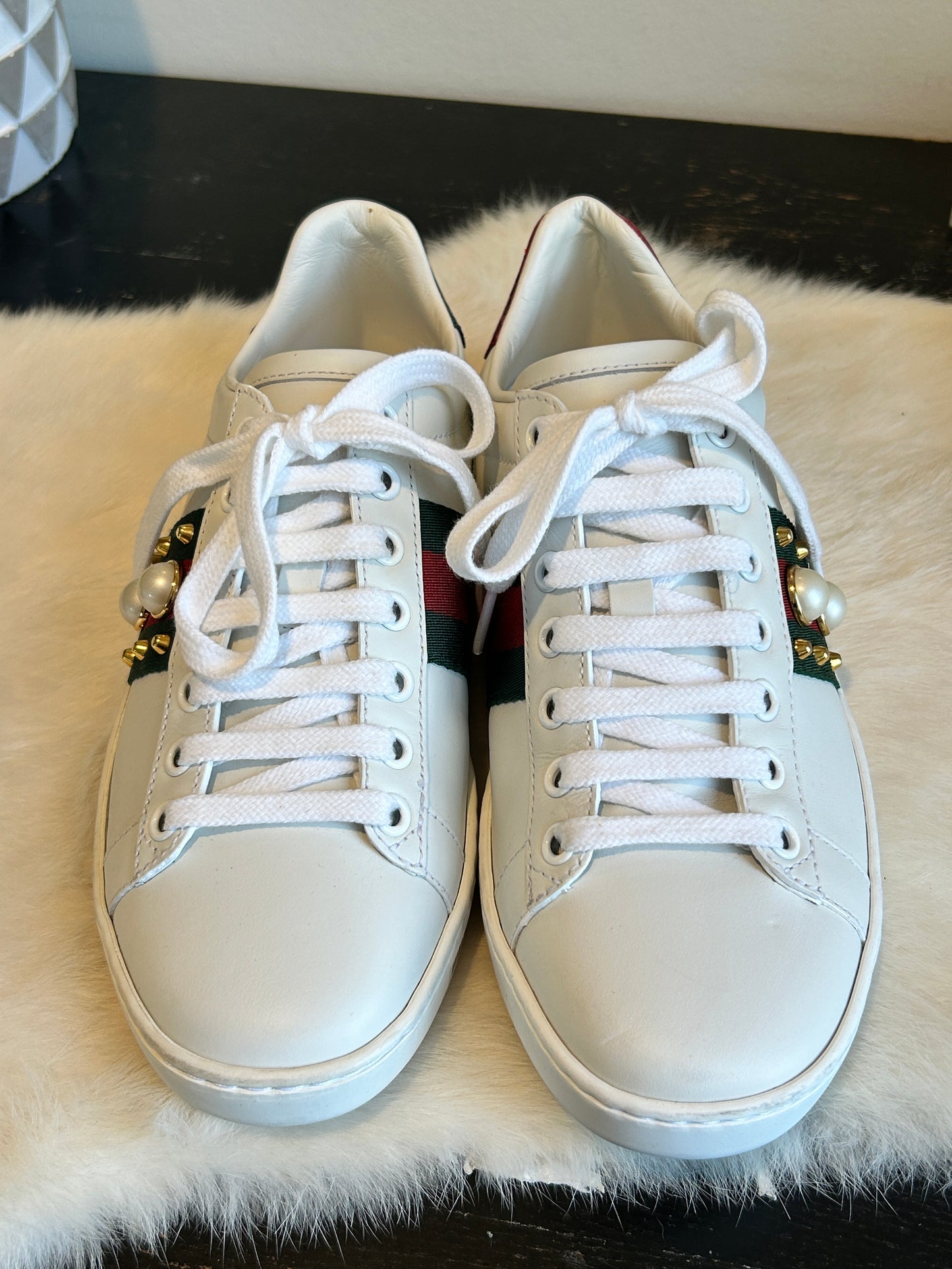 GUCCI Ace Pearls Spikes Sneakers Womens 35/36EU