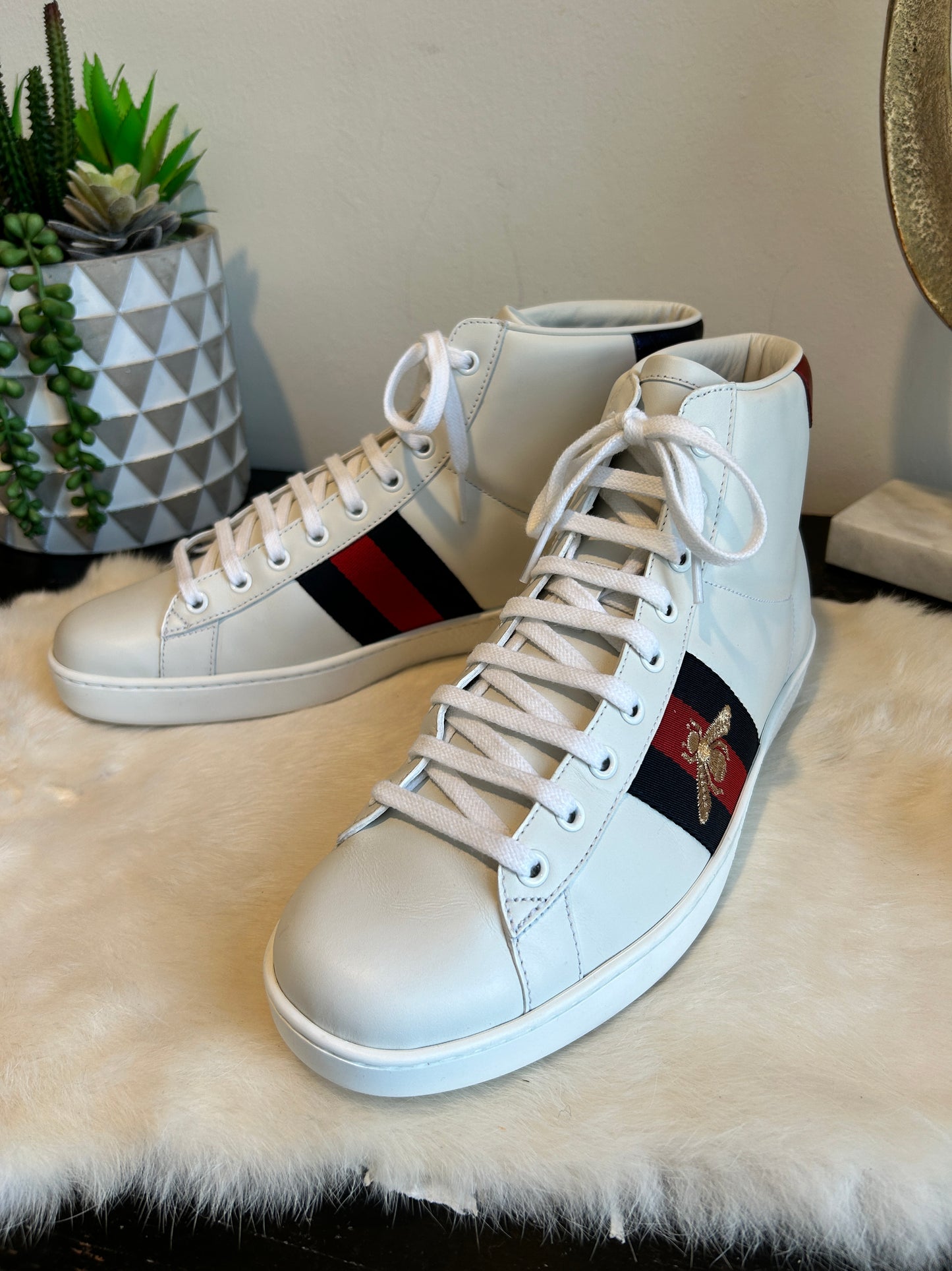 Gucci Men's Ace Bee High Tops Sneakers 8/9EU (41EU/42EU)