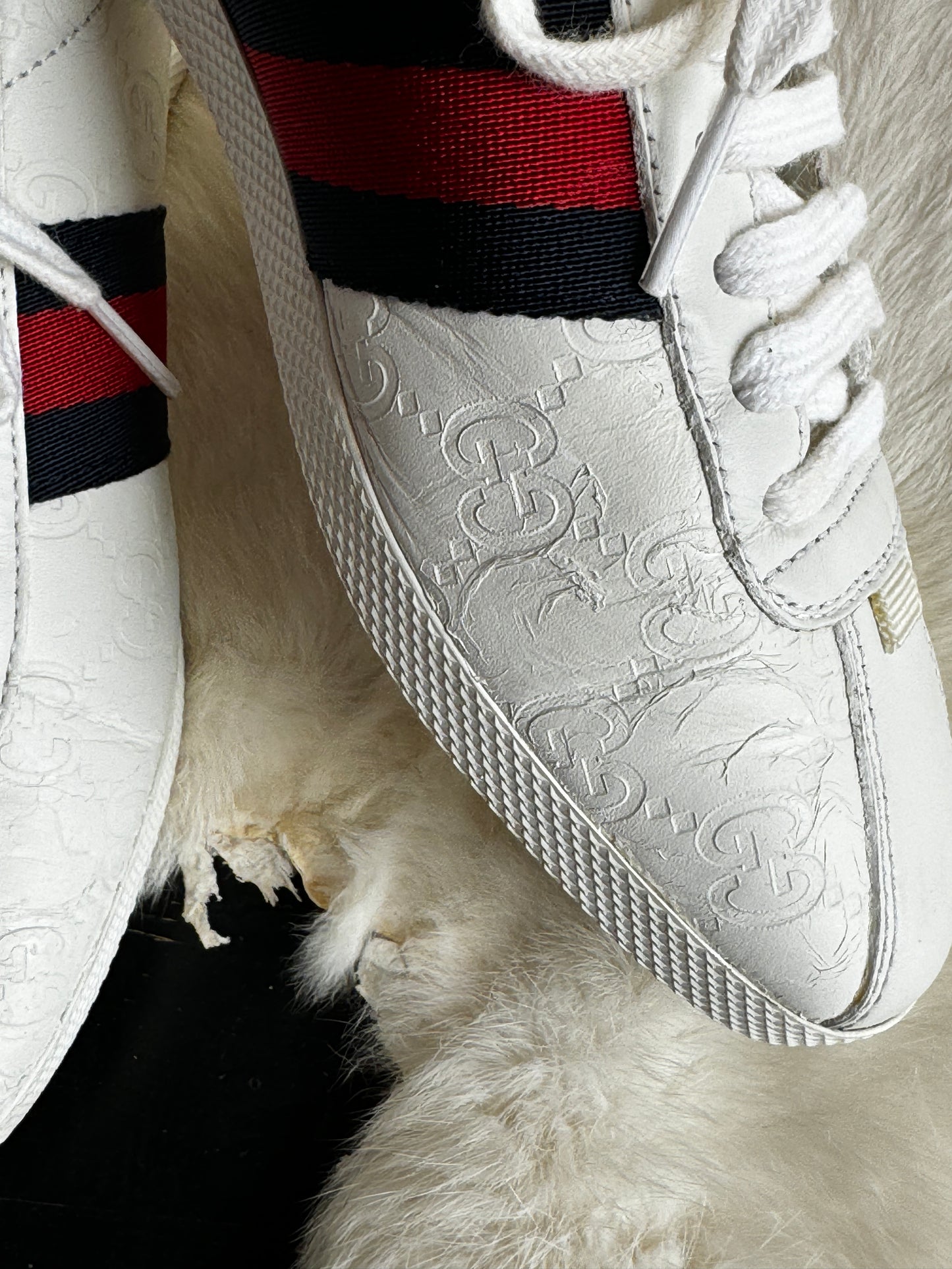 GUCCI White Guccissima Lace Up Sneakers 35.5EU