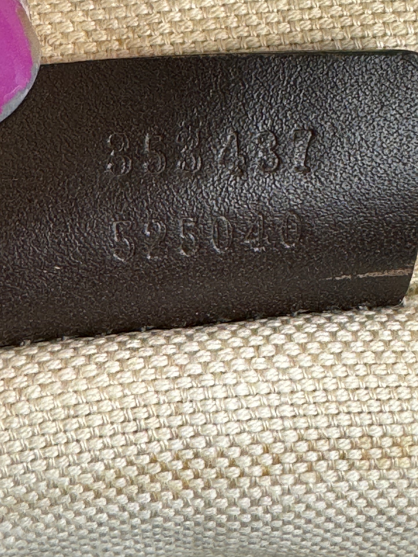 GUCCI Supreme Monogram Medium Zippered Tote