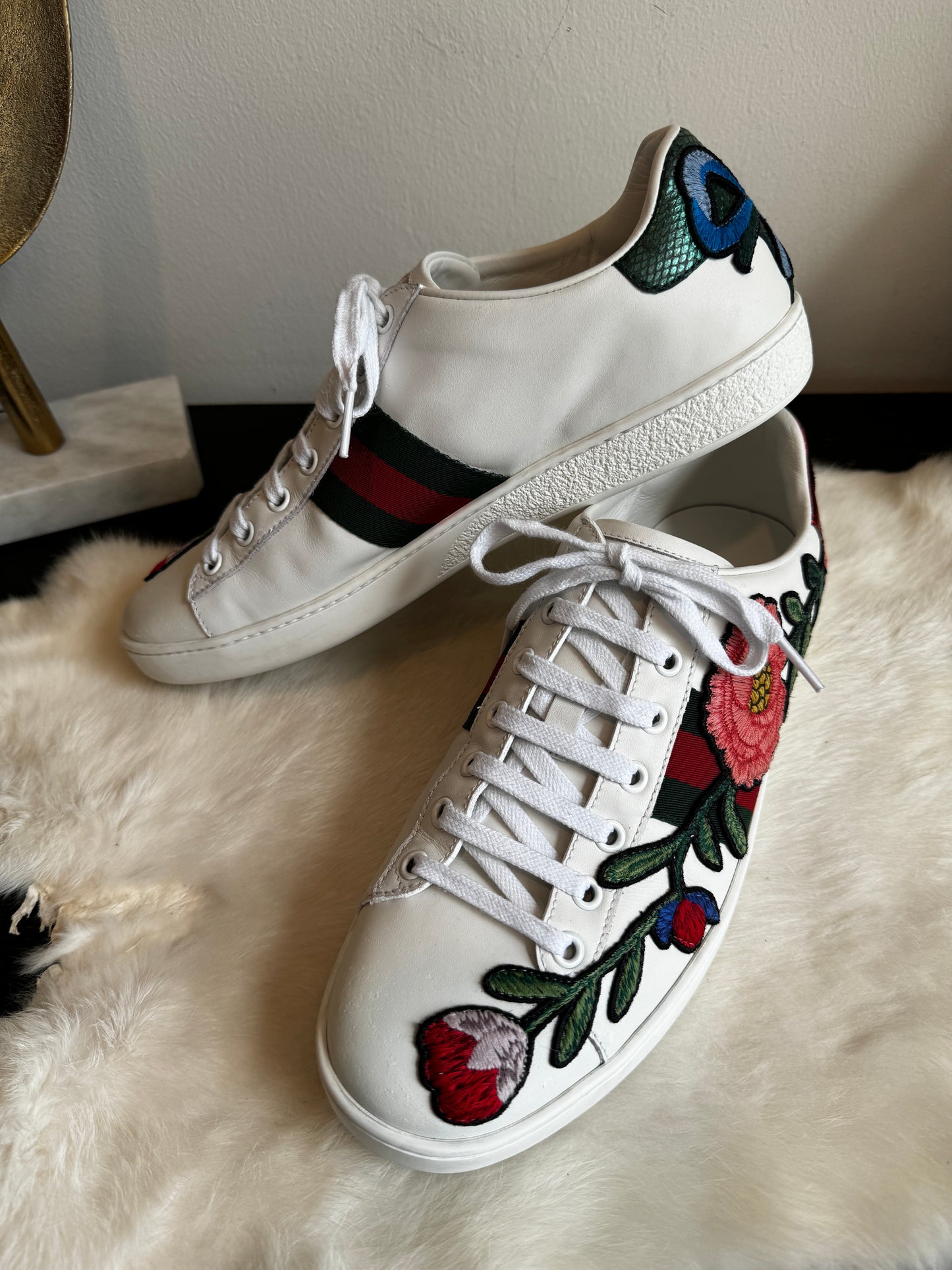 GUCCI Ace Flower Sneakers Size 40EU