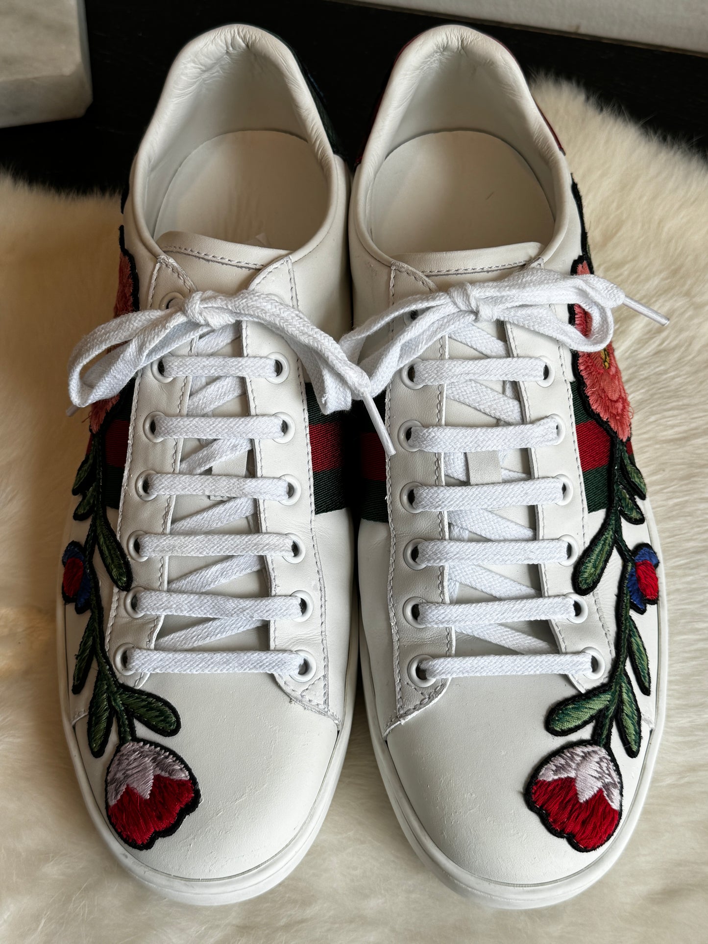 GUCCI Ace Flower Sneakers Size 40EU