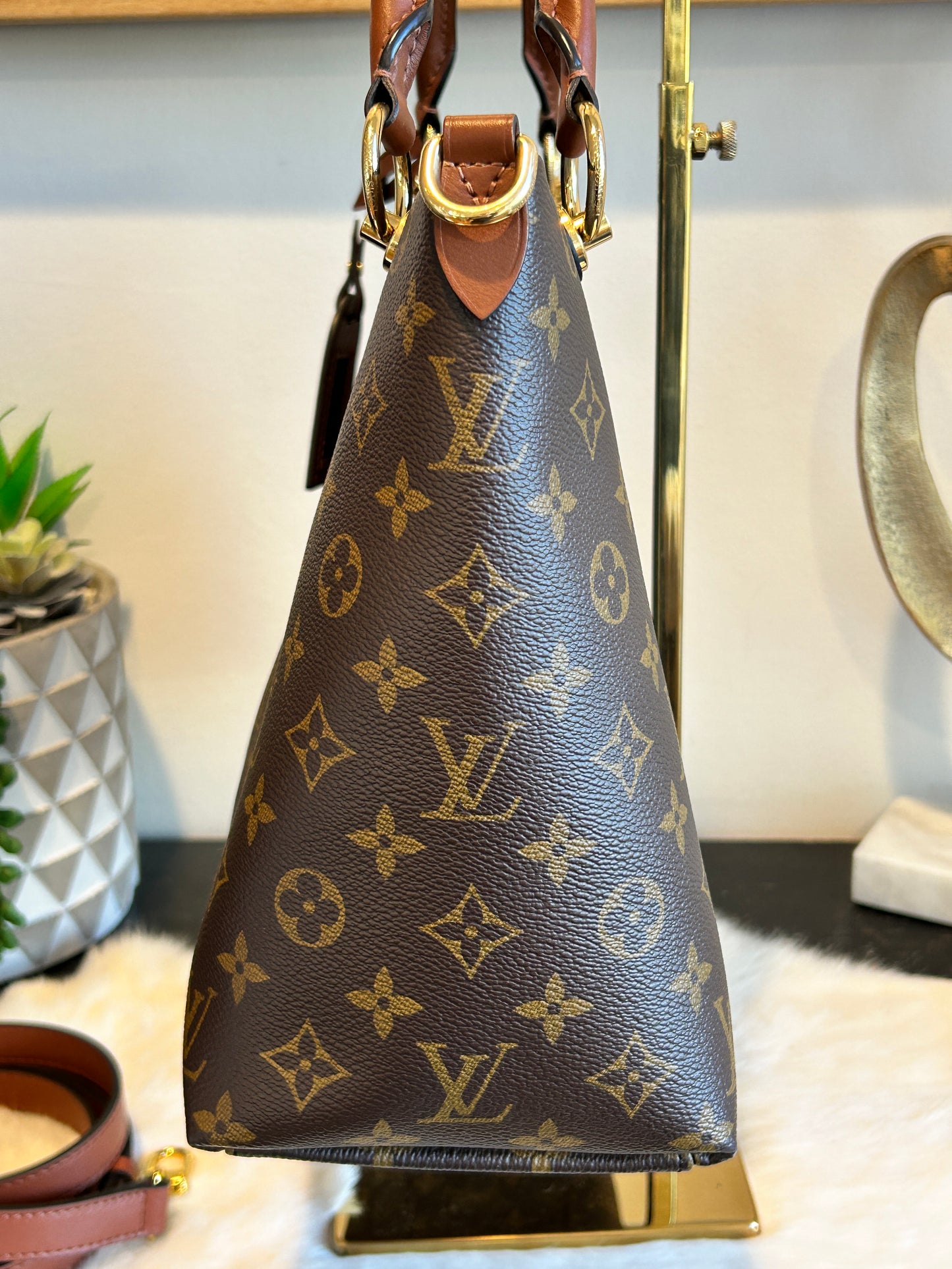 Louis Vuitton Monogram V-Tote MM Black