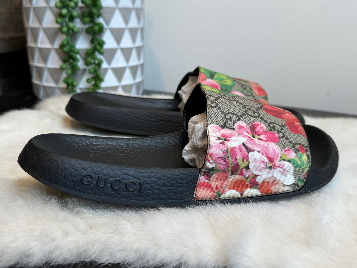 GUCCI Supreme Canvas Blooms Womens Slides 38EU