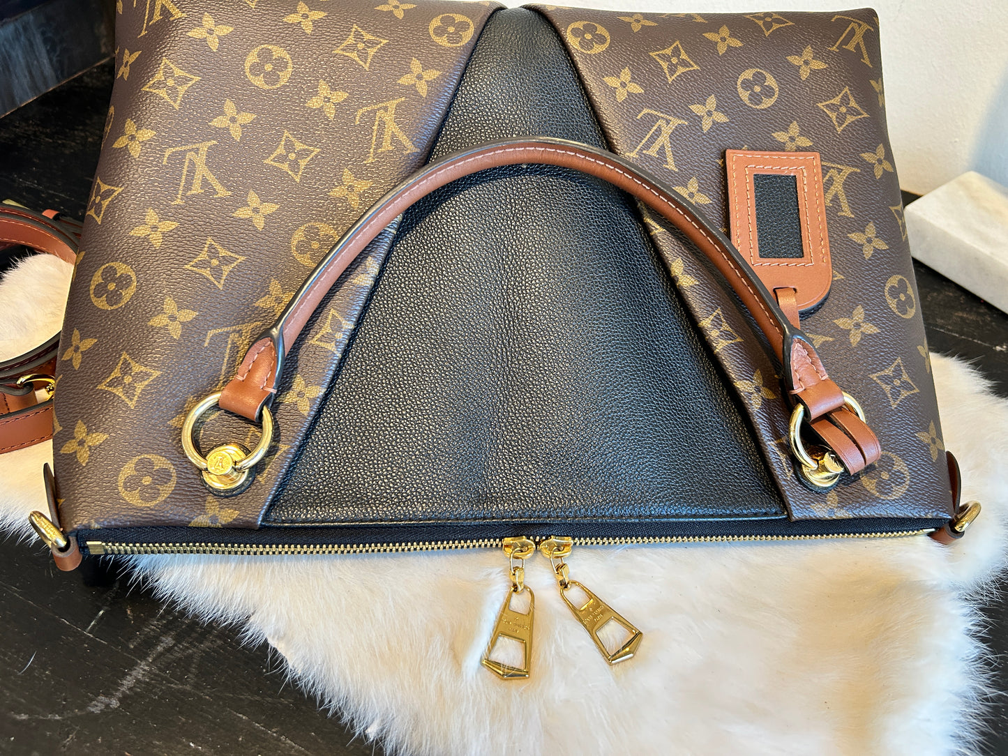 Louis Vuitton Monogram V-Tote MM Black