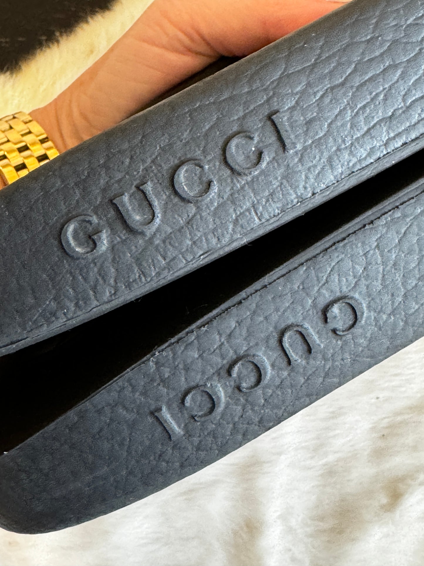 GUCCI Pursuit Logo White 12EU