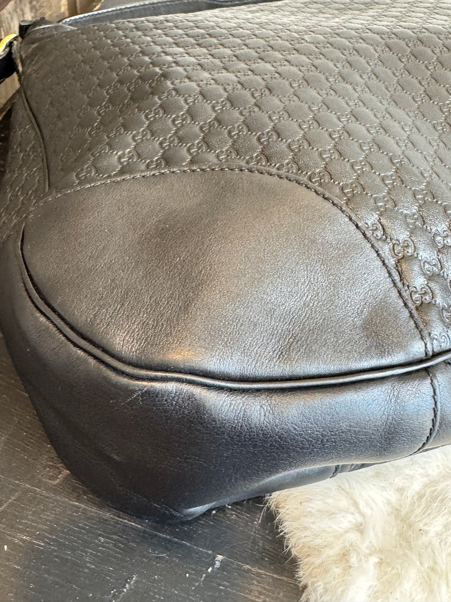 GUCCI Bree Micro-Guccissima Signature Black Large Hobo