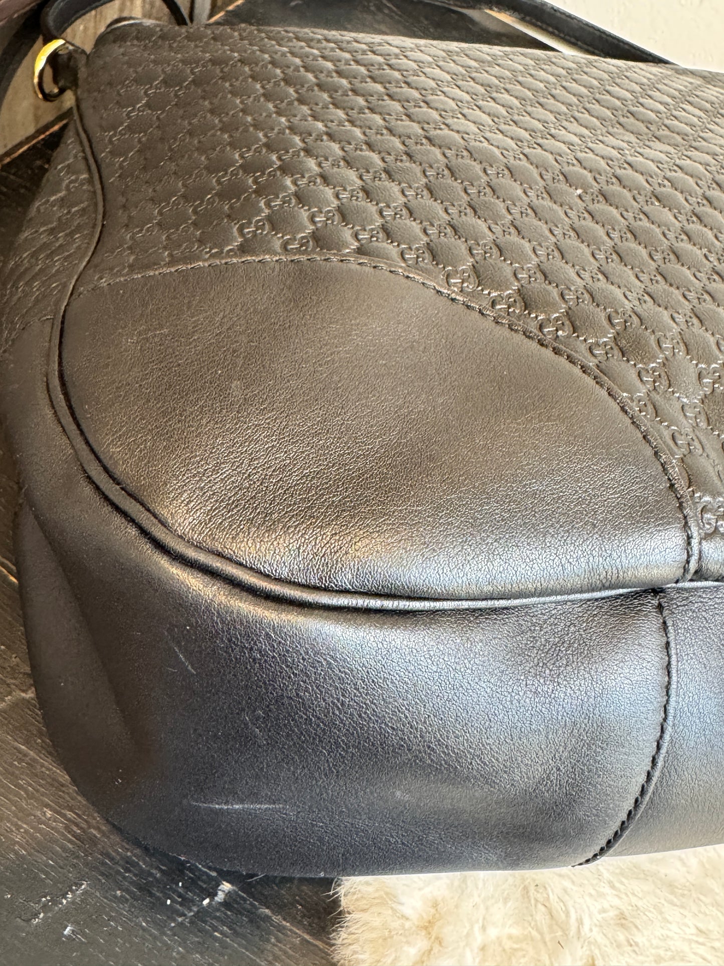 GUCCI Bree Micro-Guccissima Signature Black Large Hobo