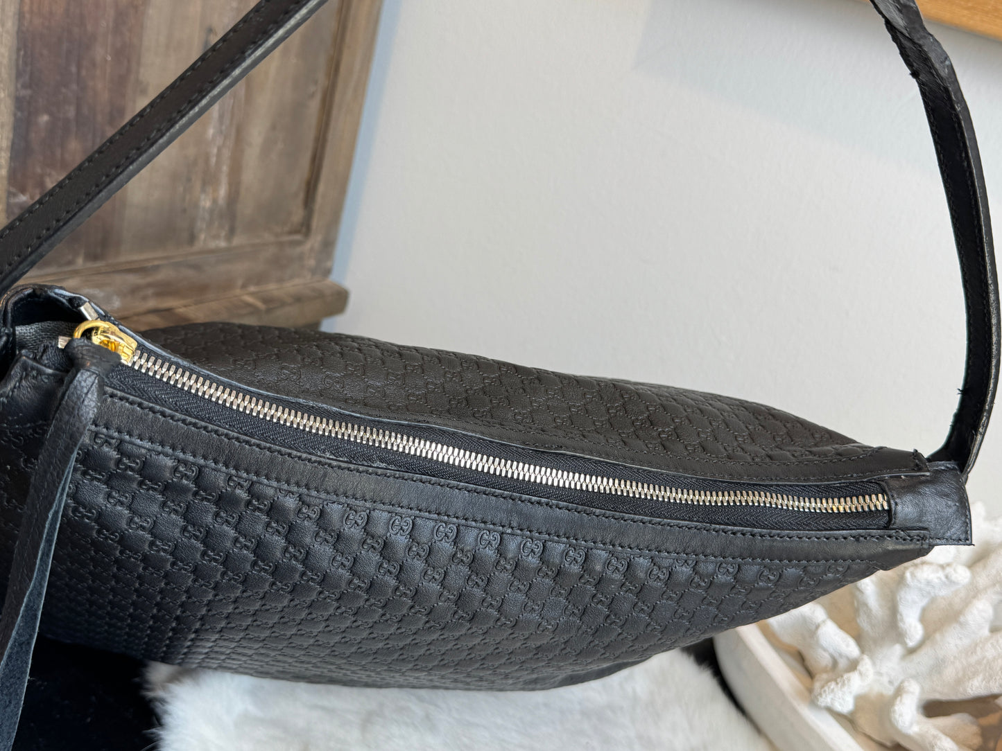 GUCCI Bree Micro-Guccissima Signature Black Large Hobo