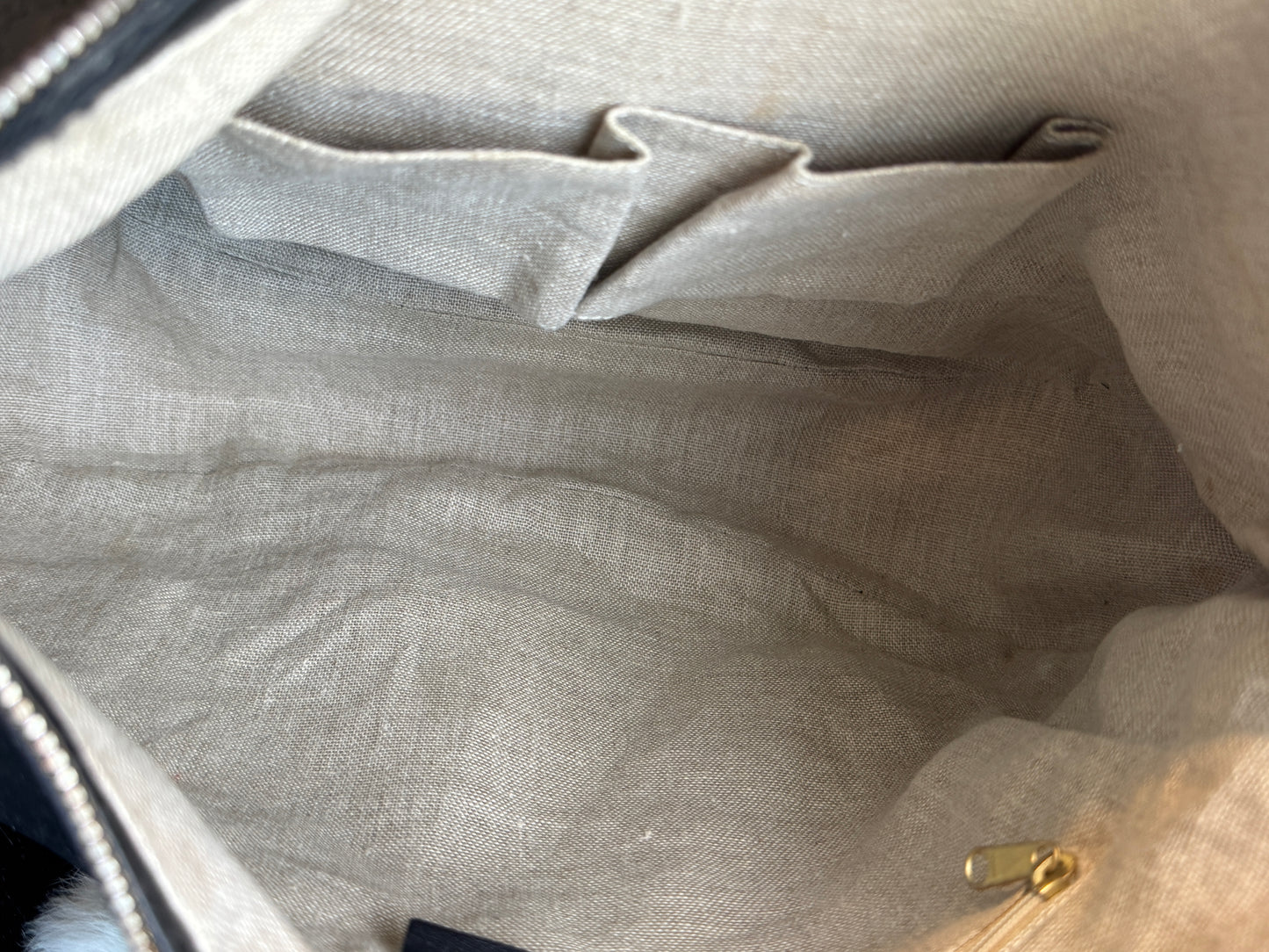 GUCCI Large Bree Micro-Guccissima Signature Black Leather Hobo