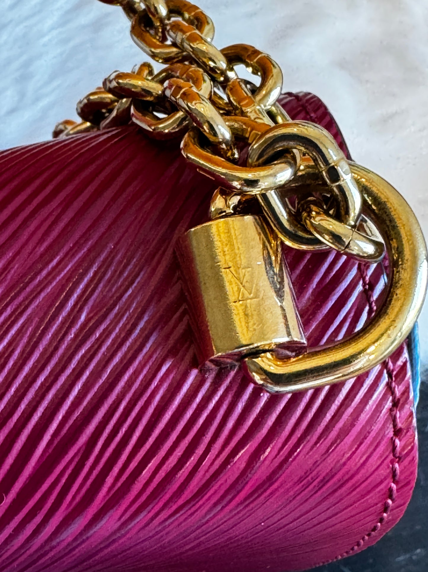 Louis Vuitton Magenta Epi Twist MM