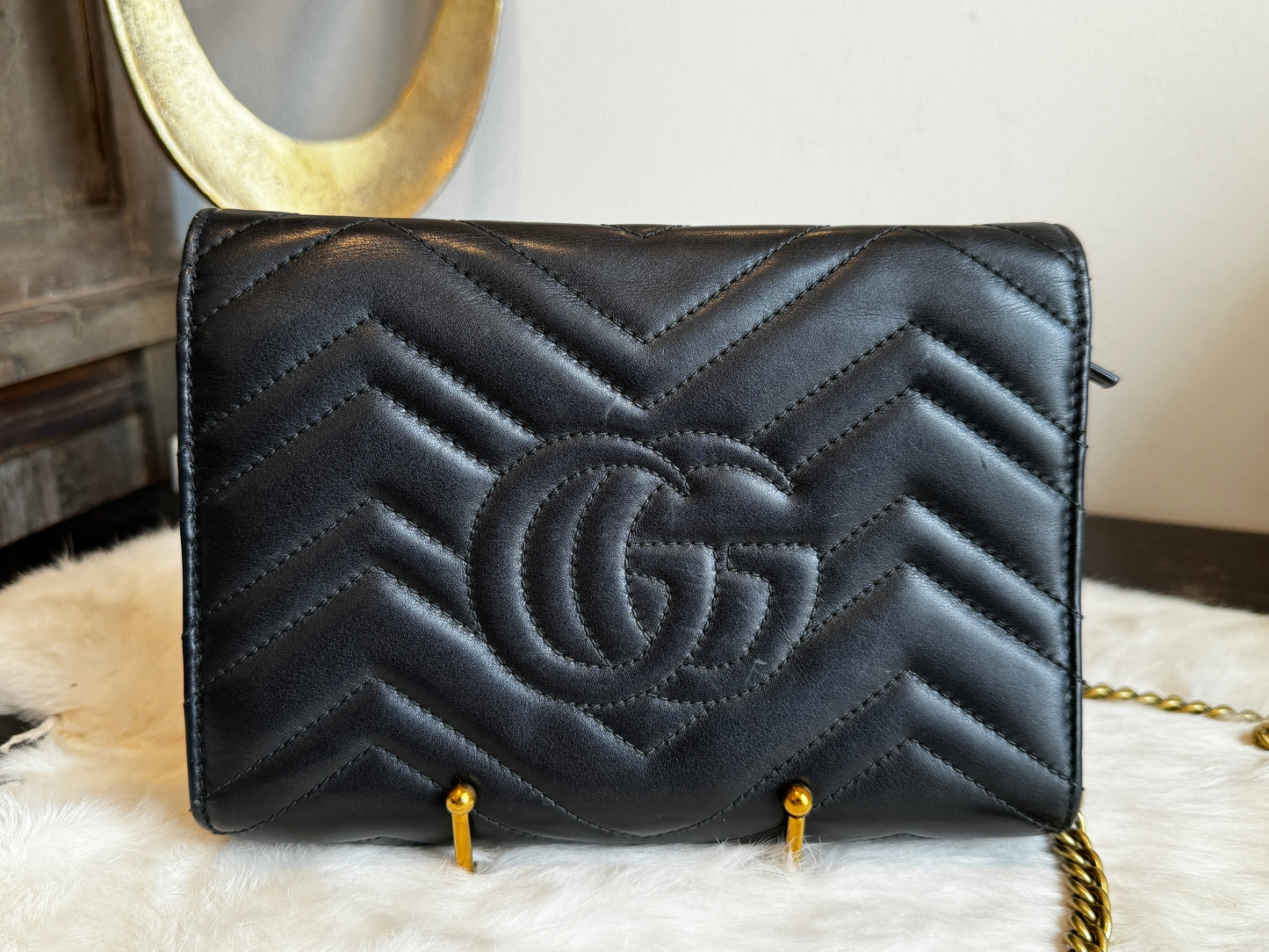 GUCCI Matelasse Marmont Wallet on Chain Black