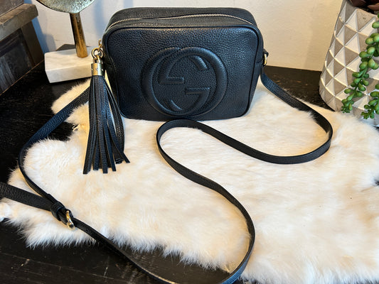 GUCCI Soho Disco Black Pebbled Camera Bag