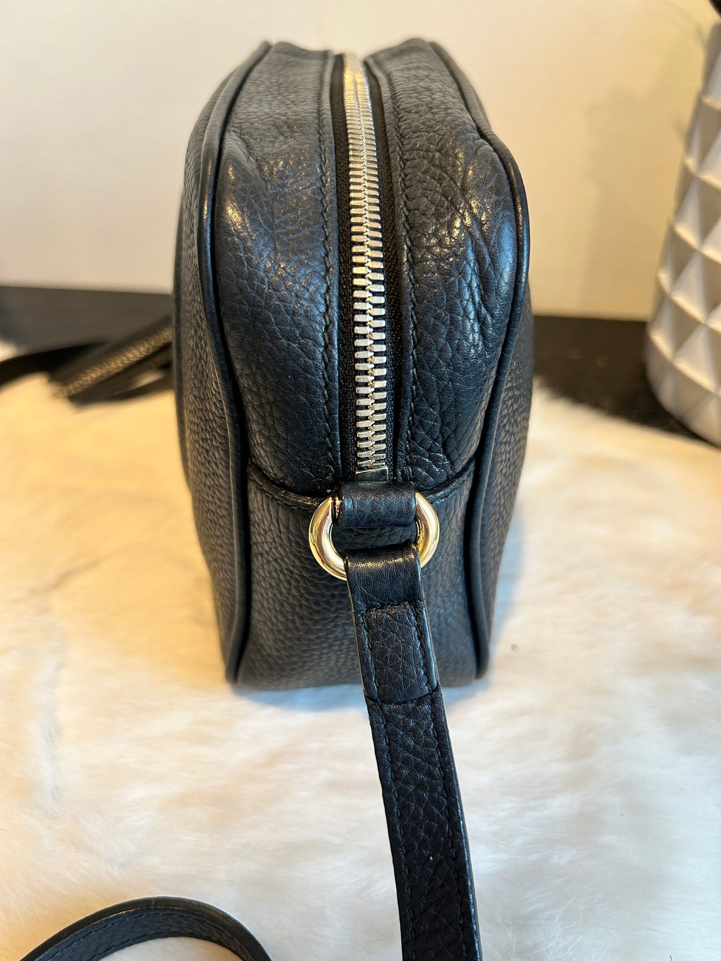 GUCCI Soho Disco Black Pebbled Camera Bag