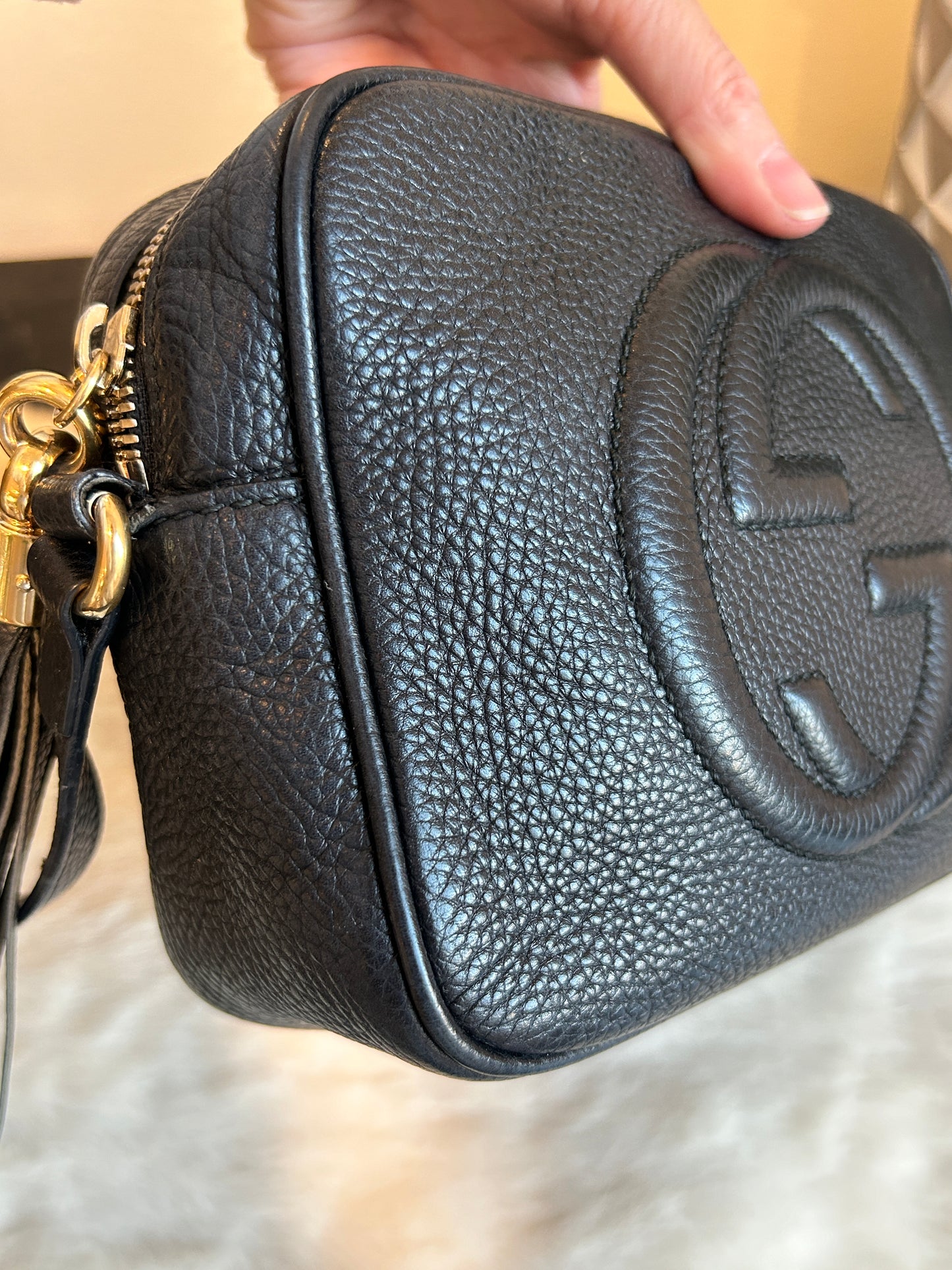 GUCCI Soho Disco Black Pebbled Camera Bag