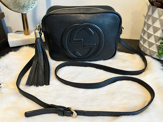 GUCCI Soho Disco Black Pebbled Camera Bag