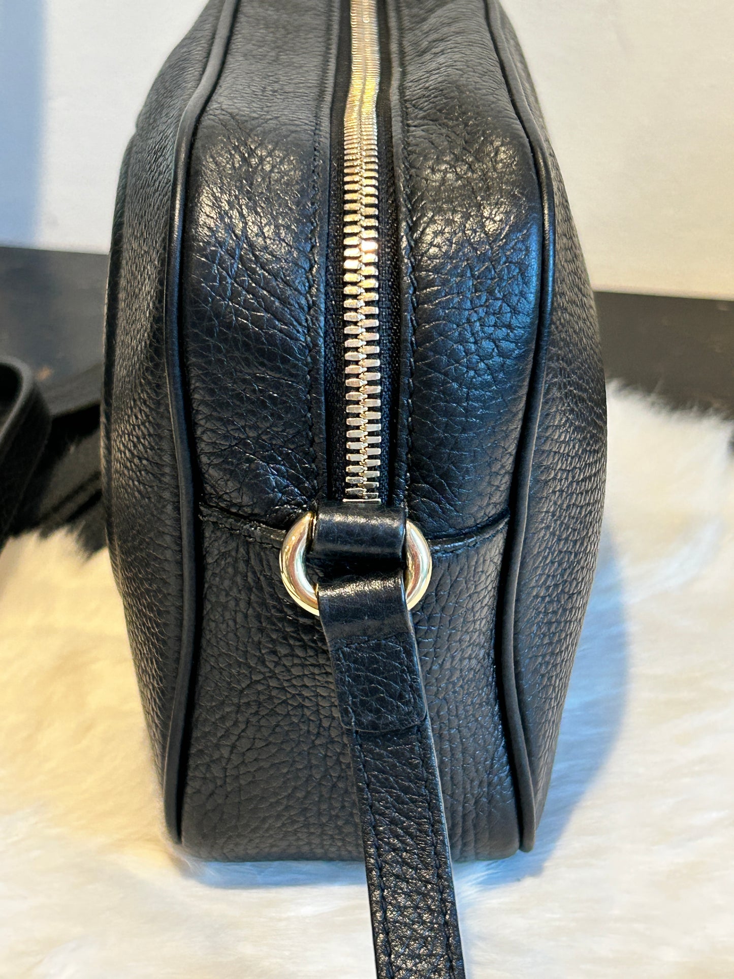 GUCCI Soho Disco Black Pebbled Camera Bag