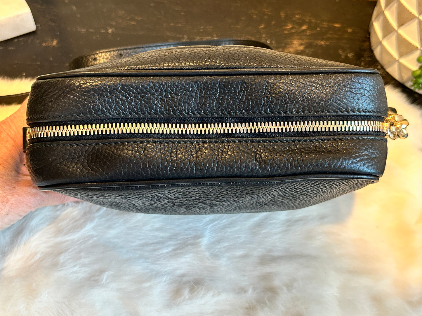 GUCCI Soho Disco Black Pebbled Camera Bag