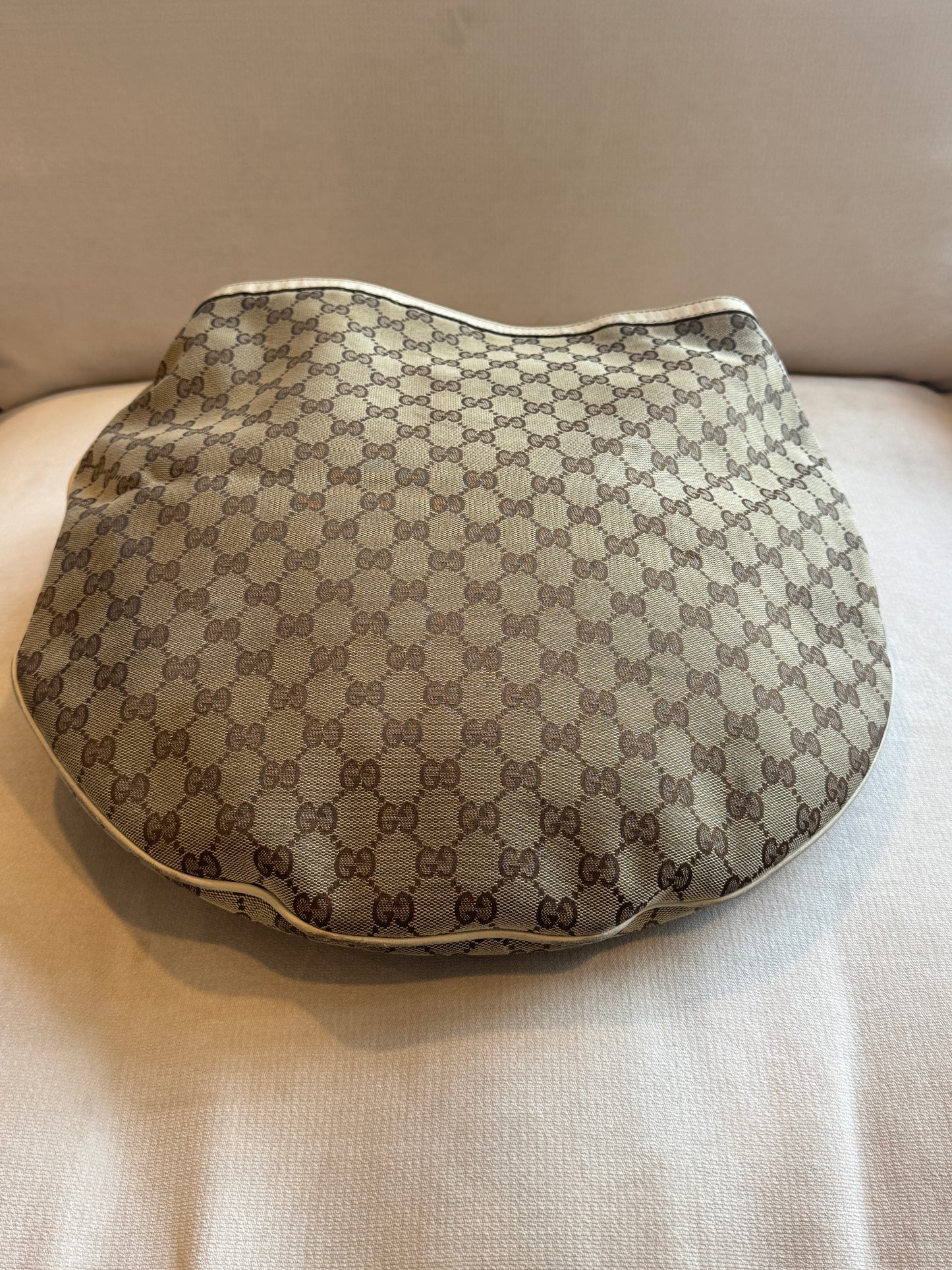 GUCCI GG Canvas Wave Horsebit Hobo