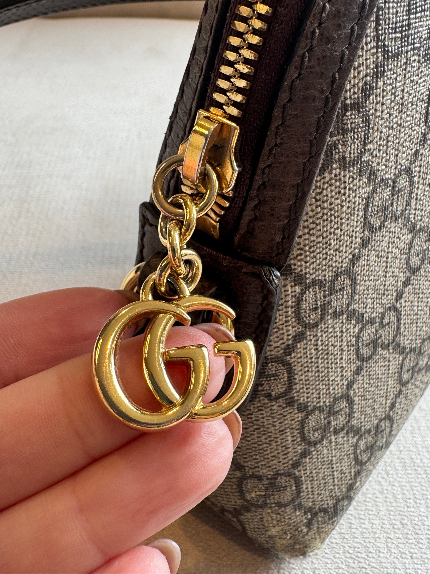 GUCCI Supreme Ophidia Round Top Crossbody Bag