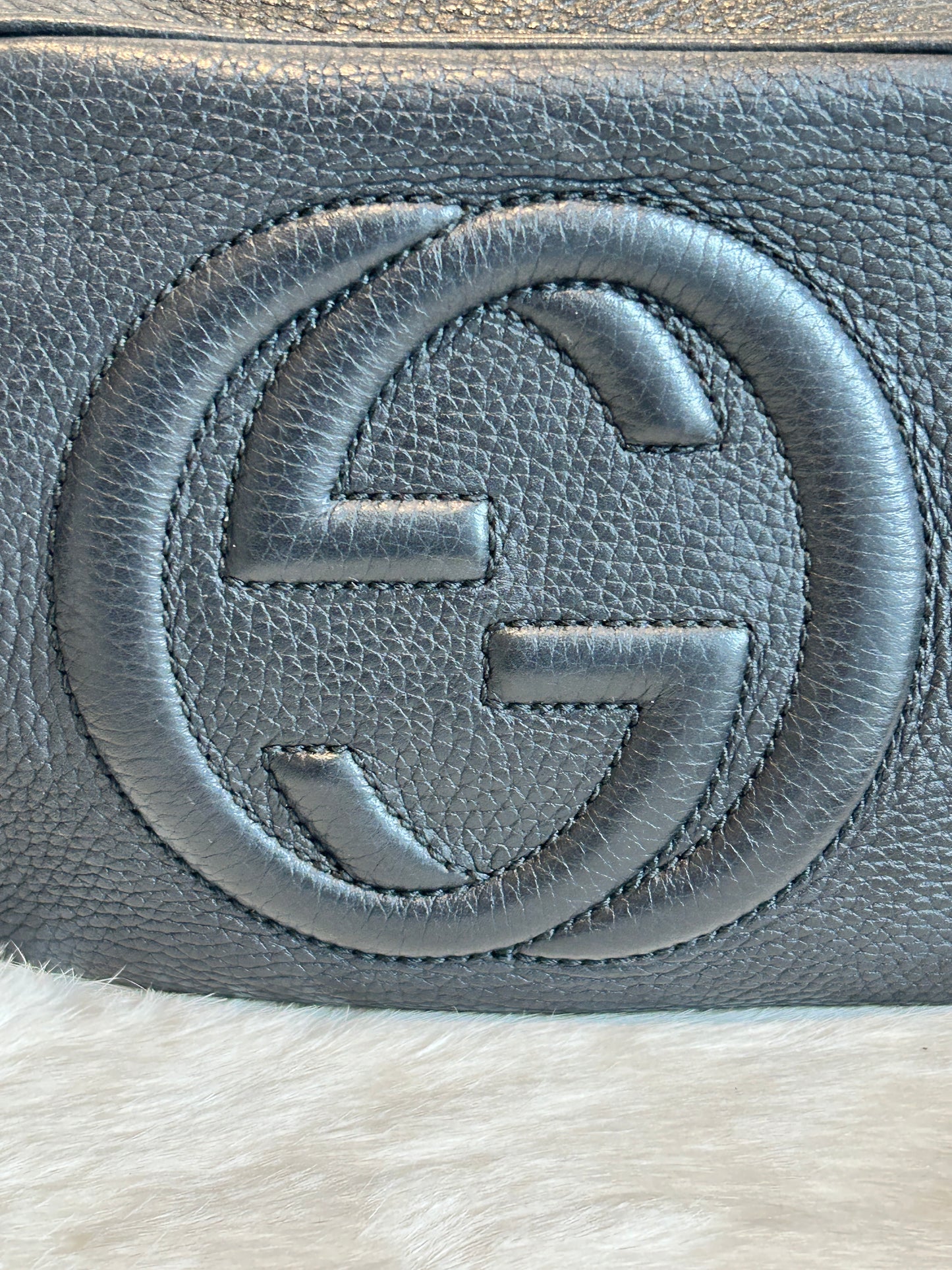 GUCCI Soho Disco Black Pebbled Camera Bag