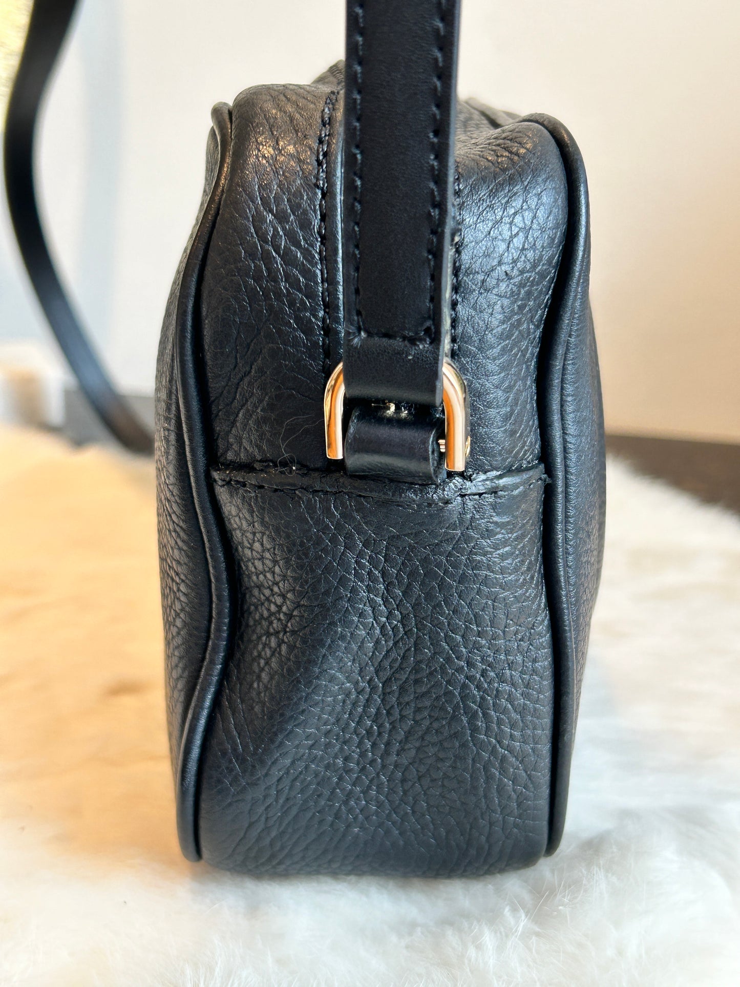 GUCCI Soho Disco Black Pebbled Camera Bag