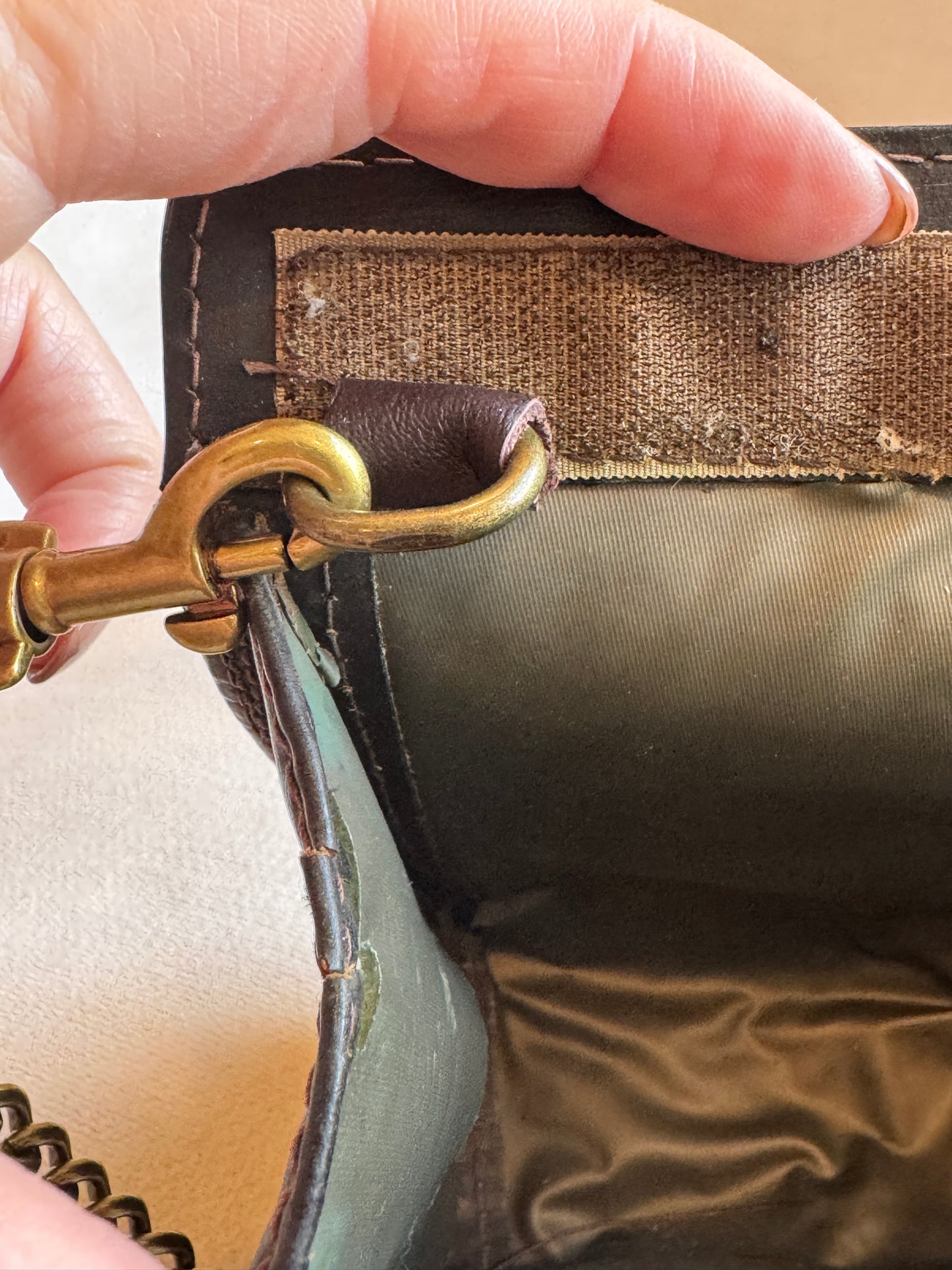GUCCI Vintage Sherry Line Brown Suede Crossbody