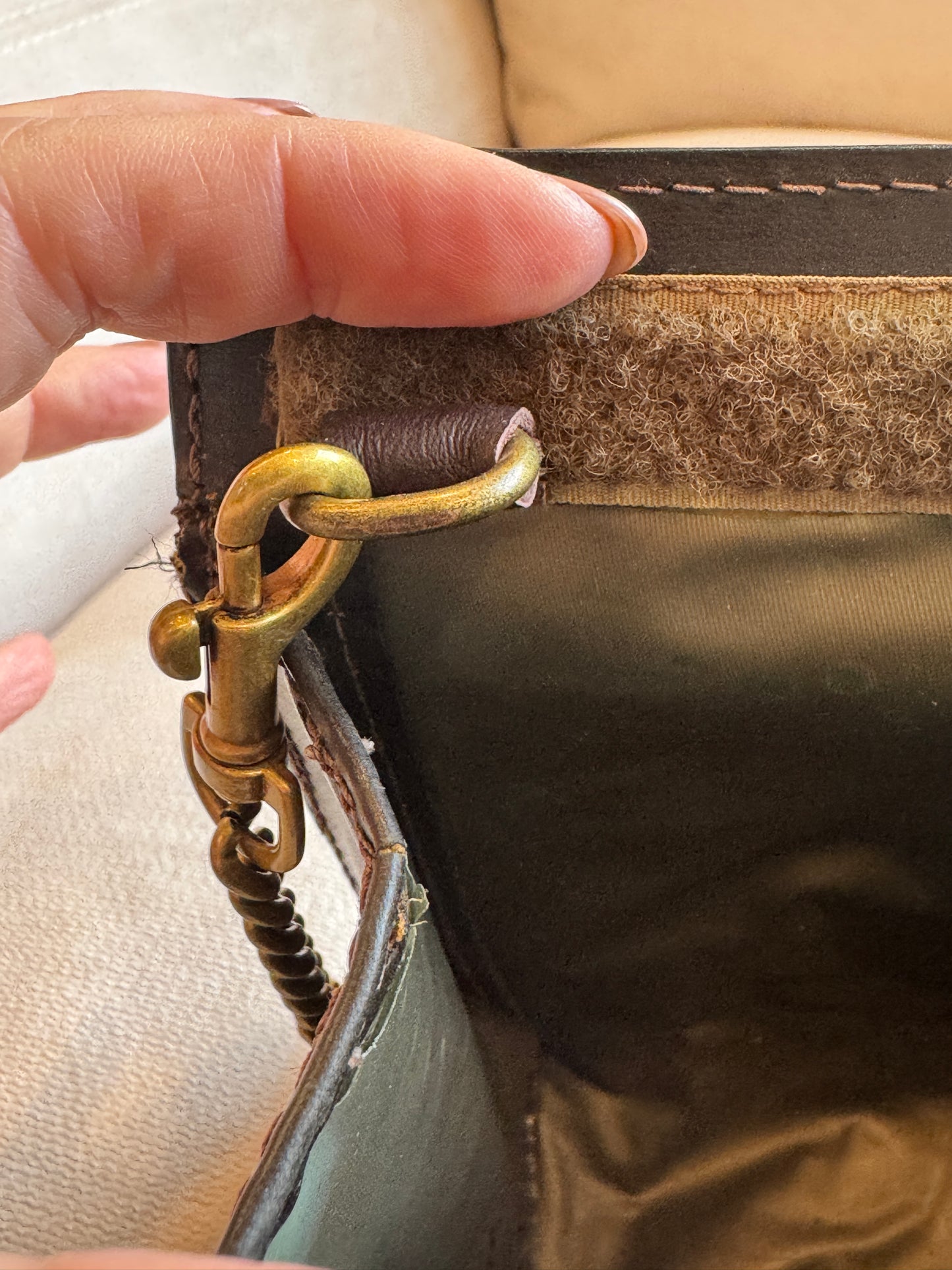 GUCCI Vintage Sherry Line Brown Suede Crossbody