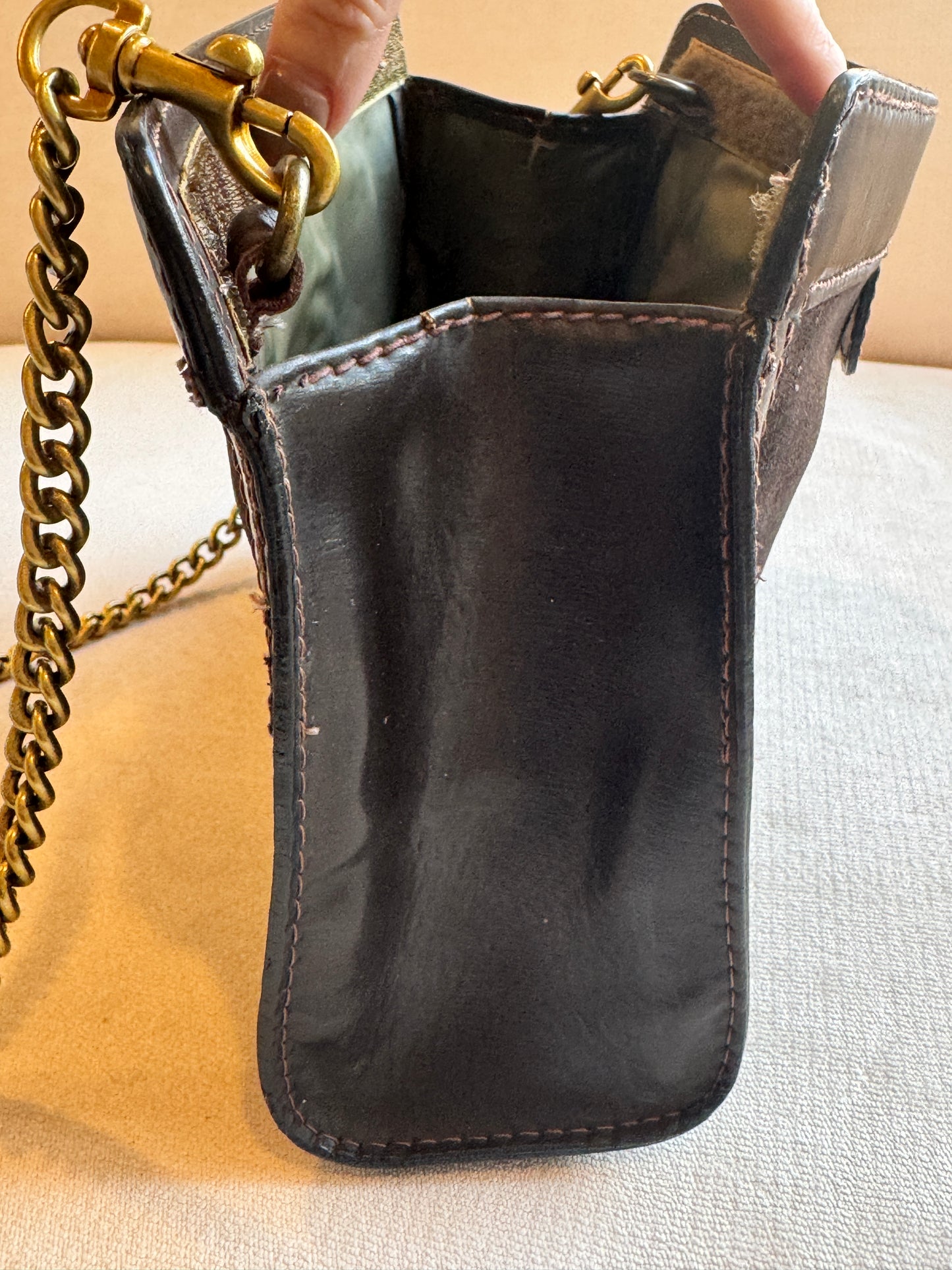 GUCCI Vintage Sherry Line Brown Suede Crossbody