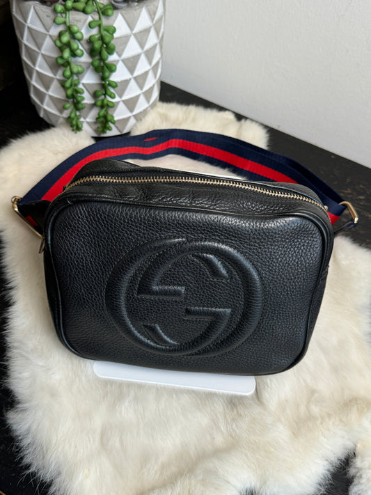 GUCCI Soho Disco Black Pebbled Camera Bum Bag