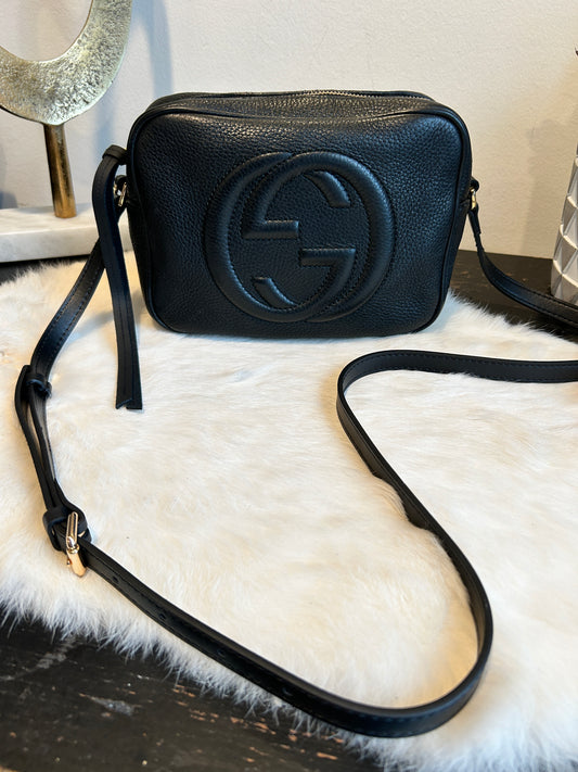 GUCCI Soho Disco Black Pebbled Camera Bag