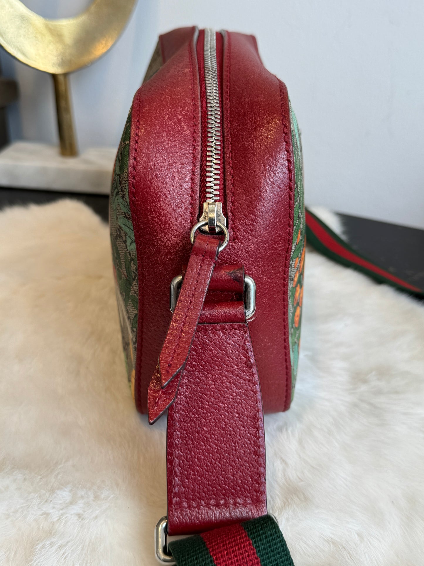 GUCCI Supreme Tian Camera Bag Multicolor Red