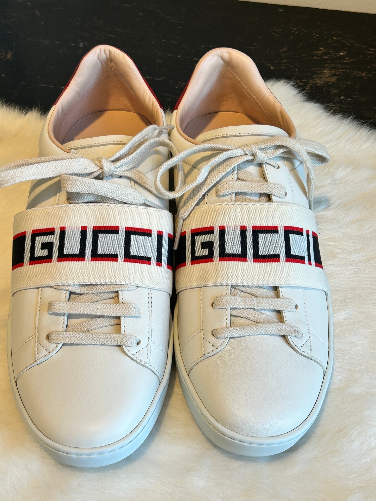 Like NEW! GUCCI Ace Stripe Red/White Sneakers Women's 38EU/39EU